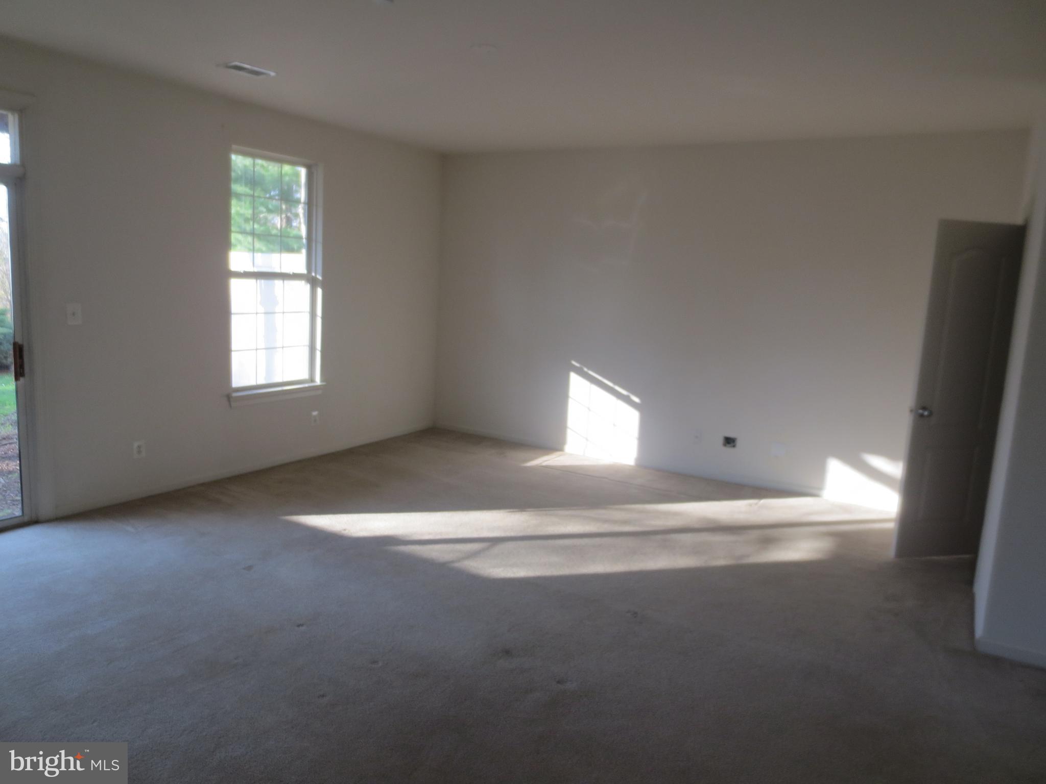 BELMONT CENTER - Residential