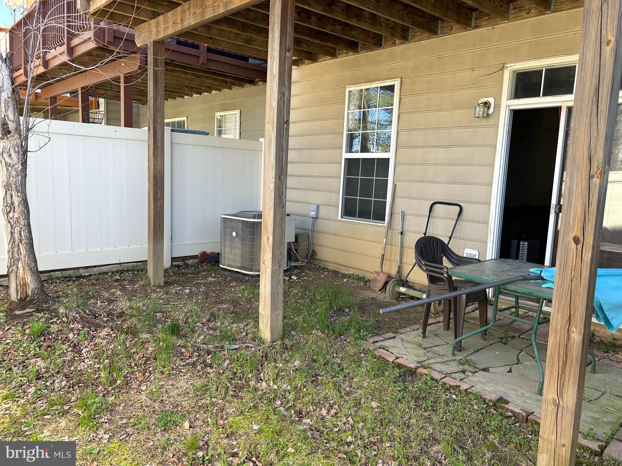 BELMONT CENTER - Residential