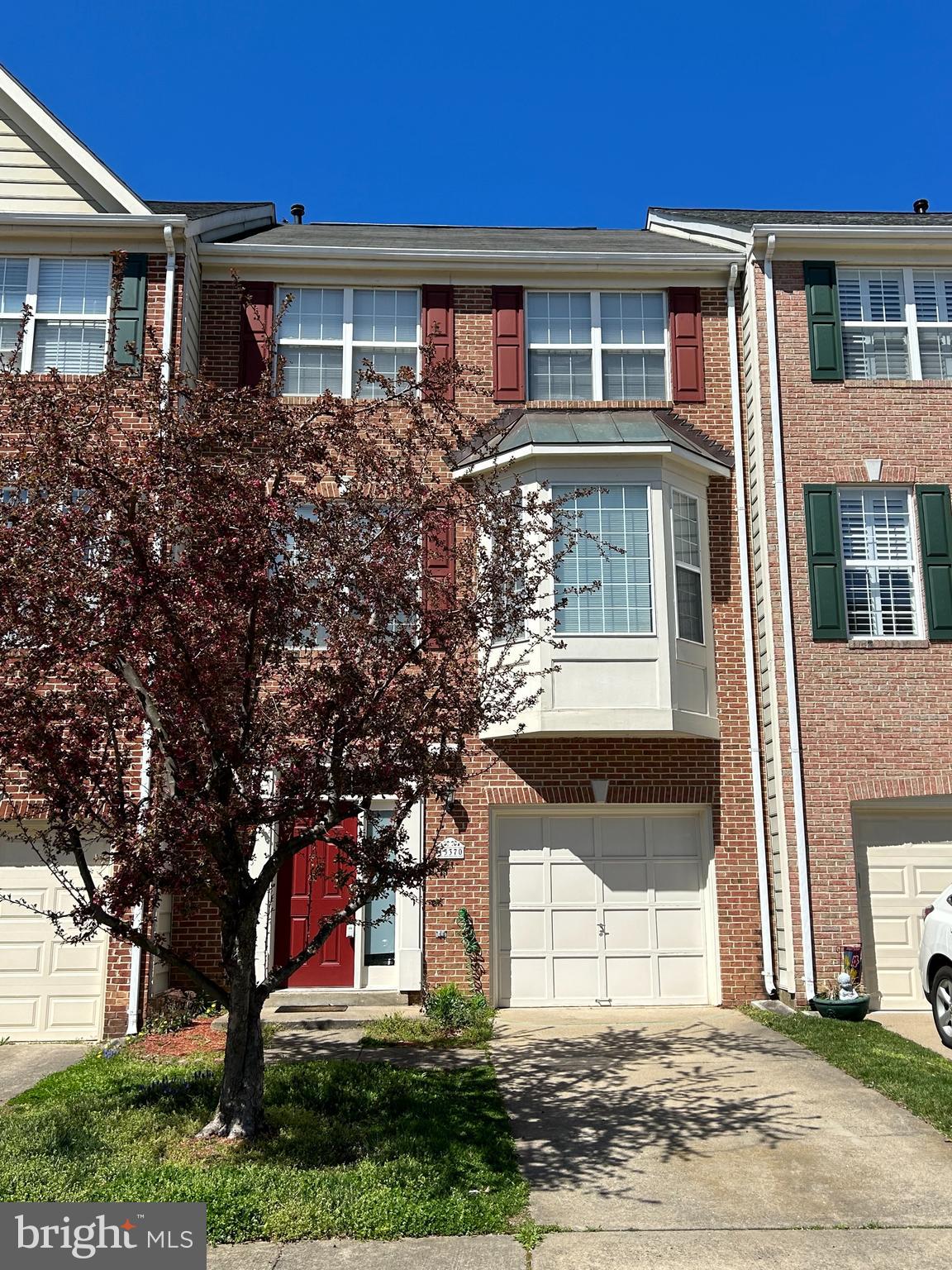 BELMONT CENTER - Residential