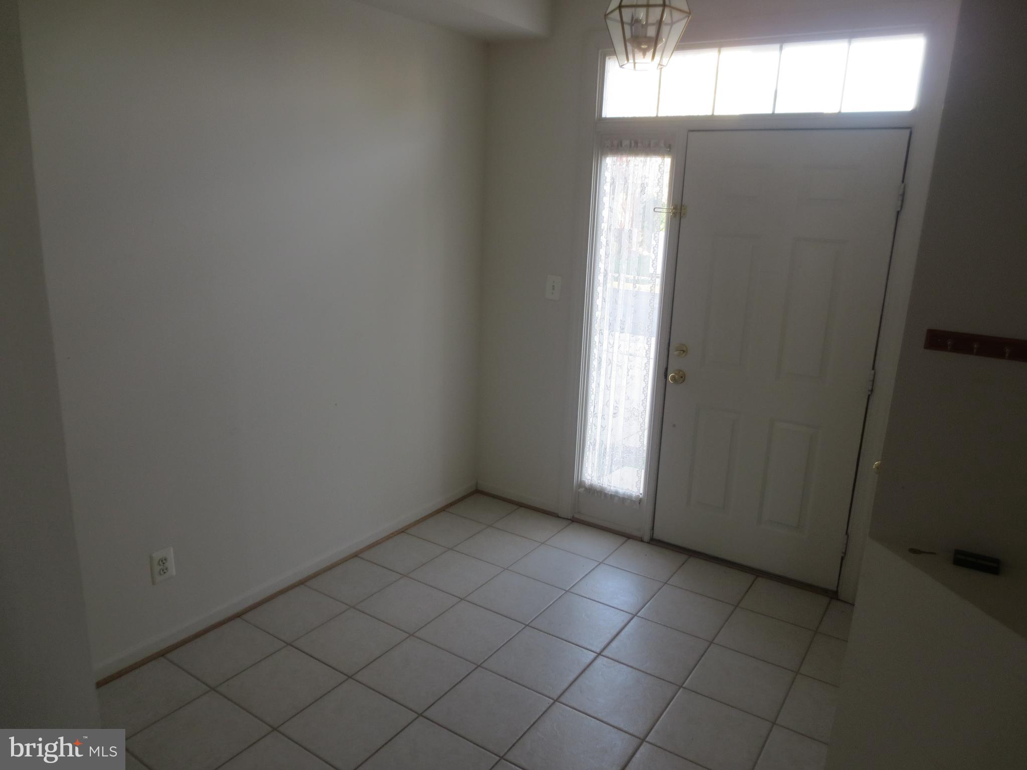 BELMONT CENTER - Residential