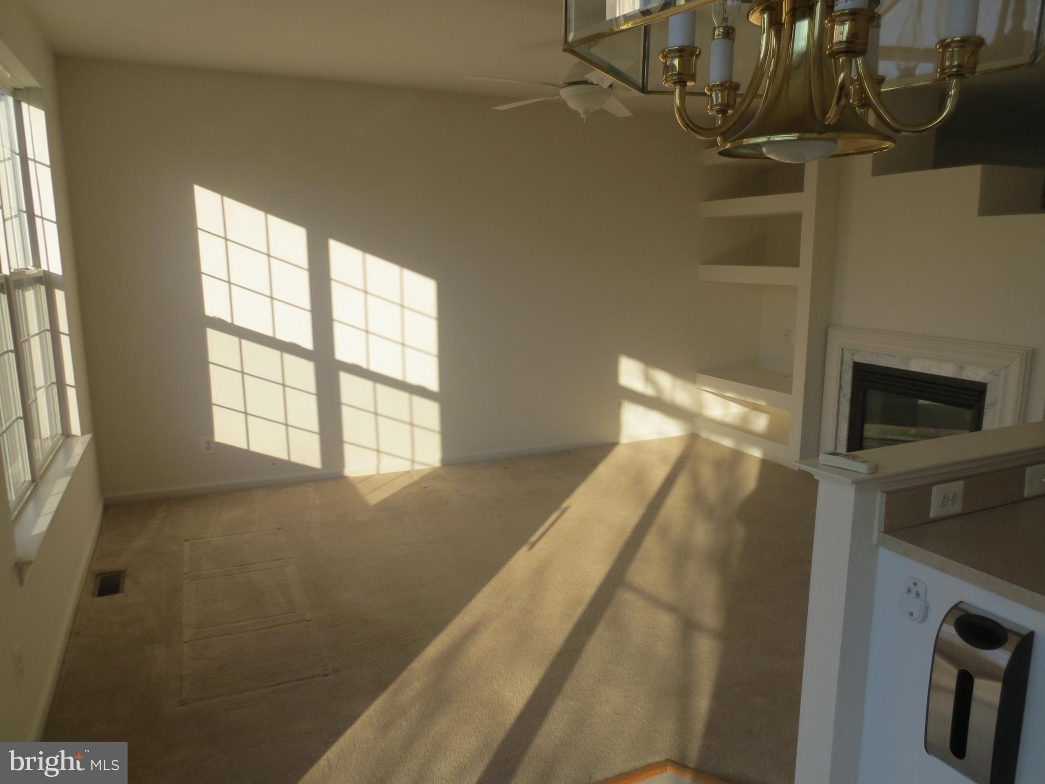 BELMONT CENTER - Residential