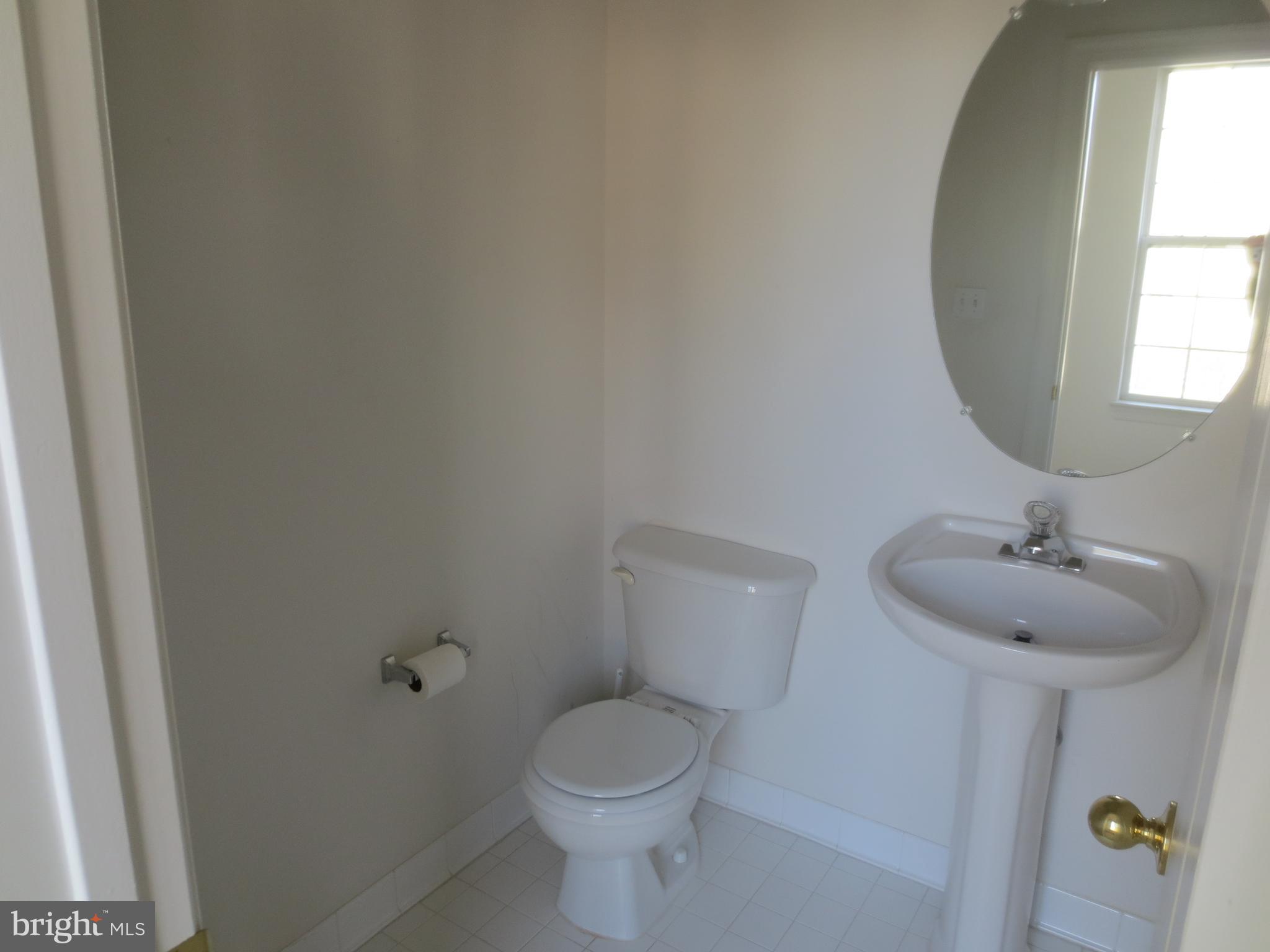 BELMONT CENTER - Residential