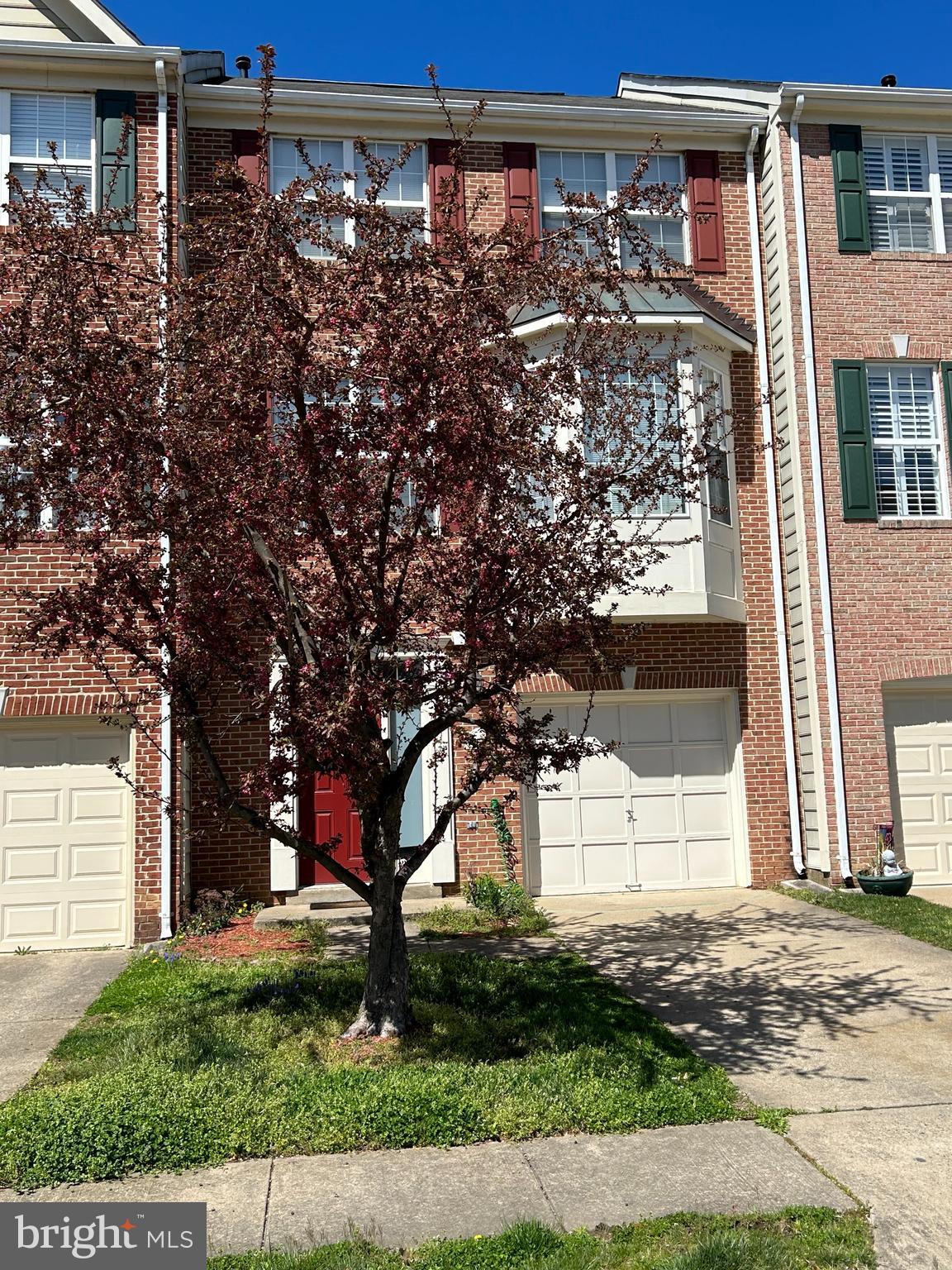 BELMONT CENTER - Residential