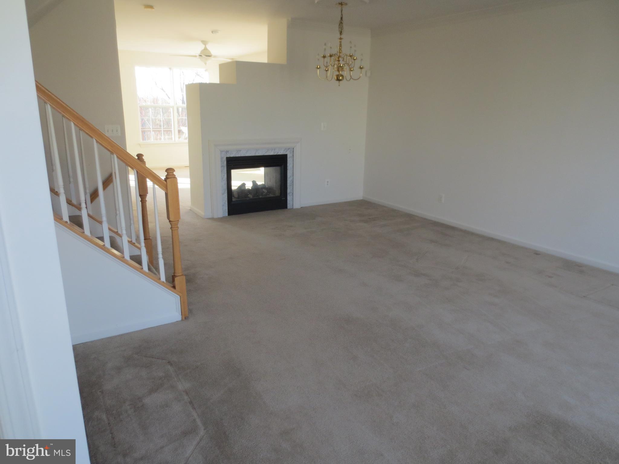 BELMONT CENTER - Residential