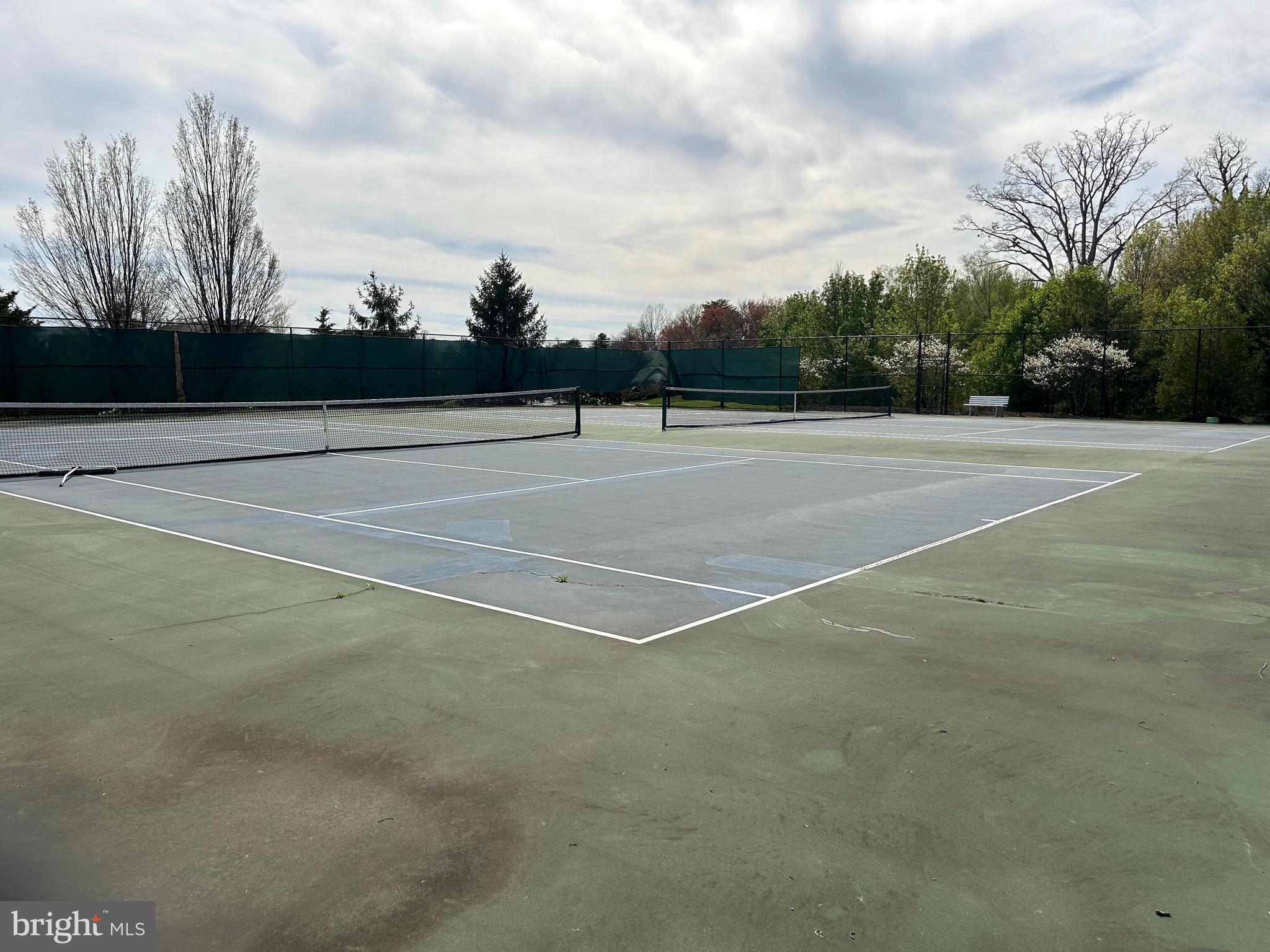 BELMONT CENTER - Residential