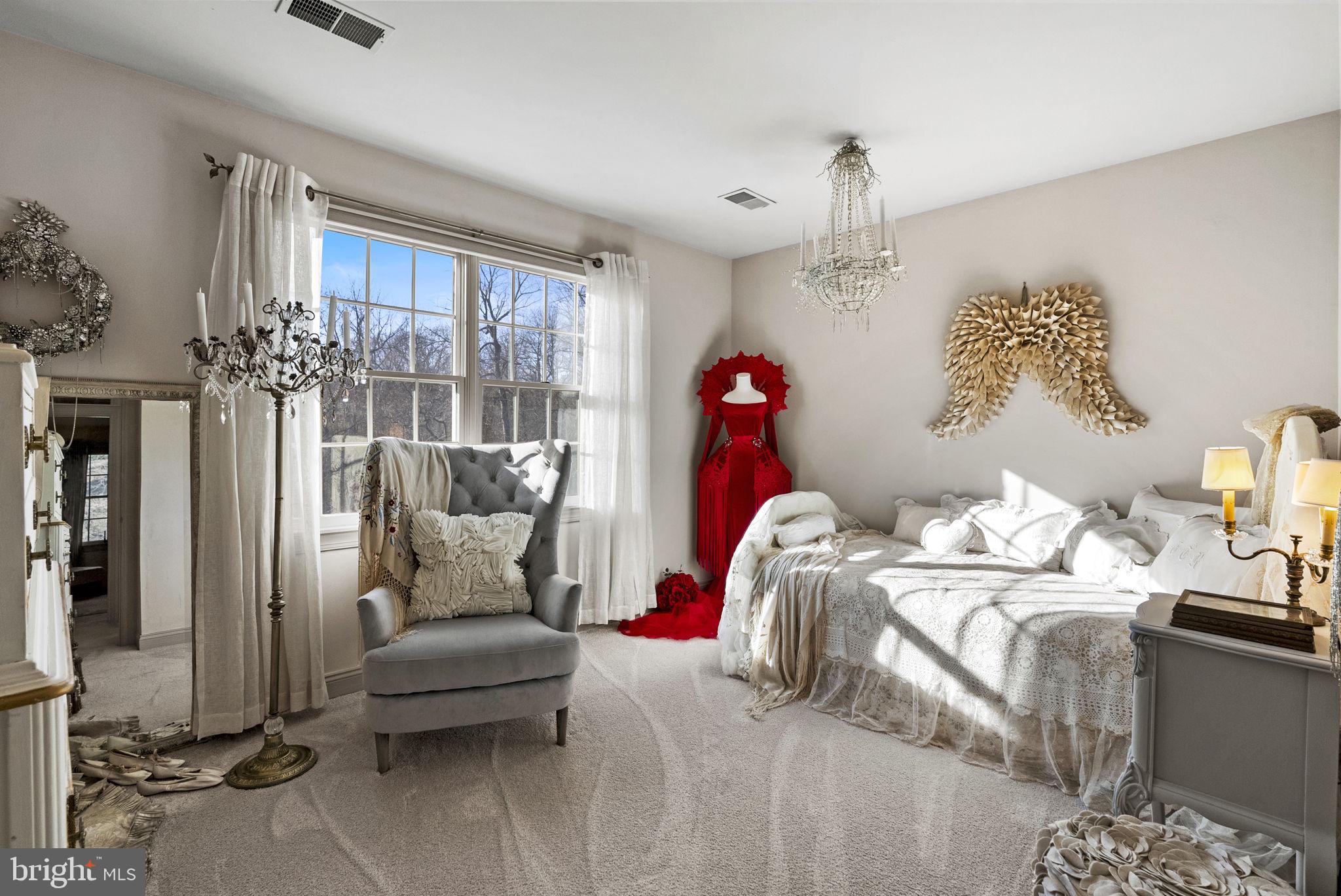 THE MOORS AT RADLEYR - Residential