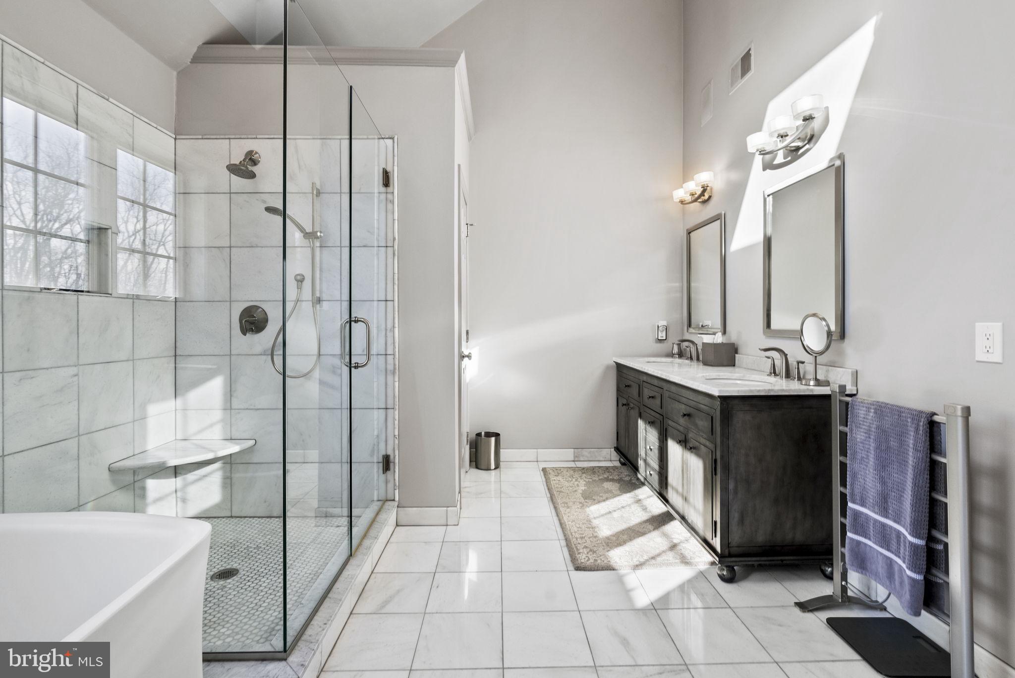 THE MOORS AT RADLEYR - Residential