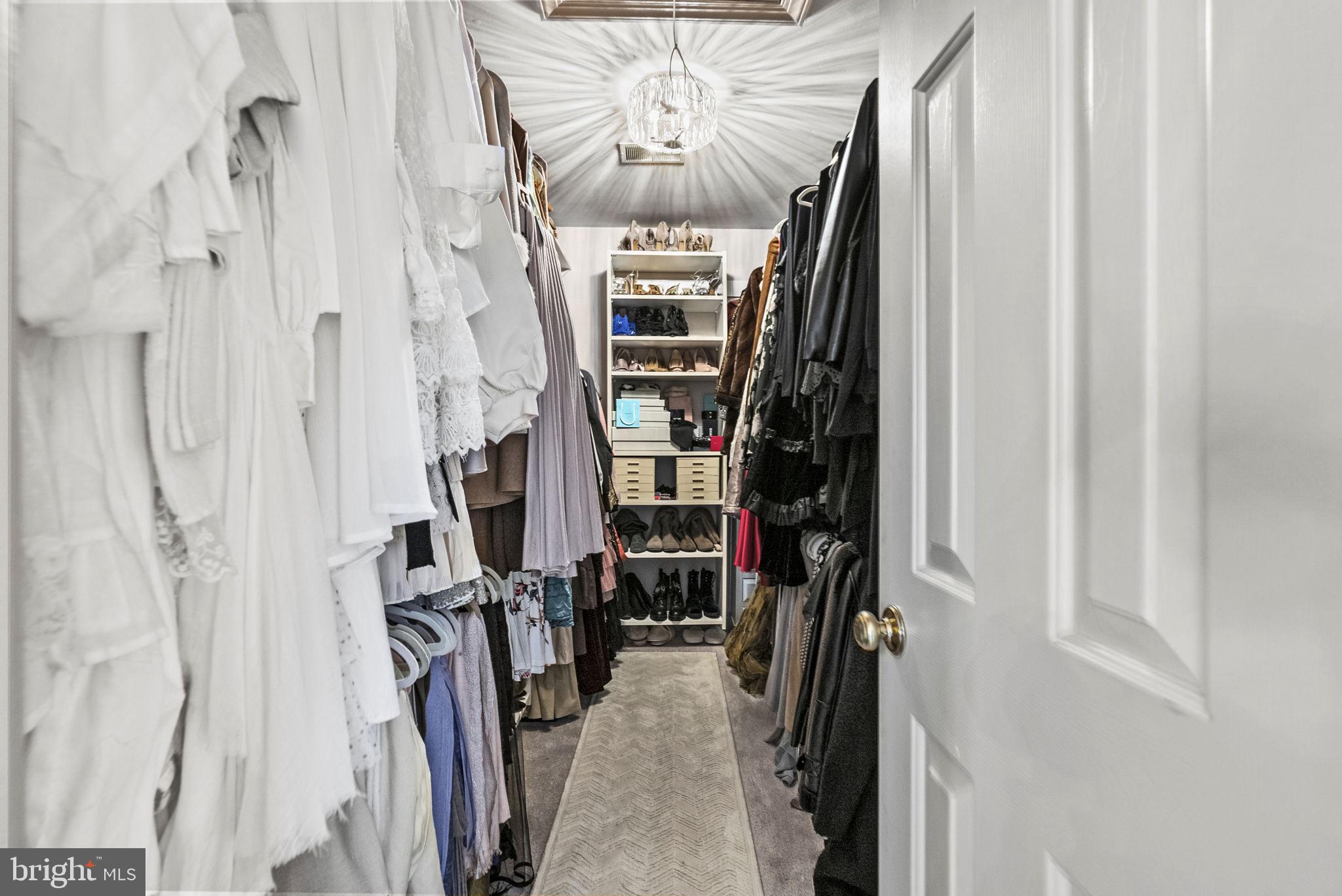 THE MOORS AT RADLEYR - Residential