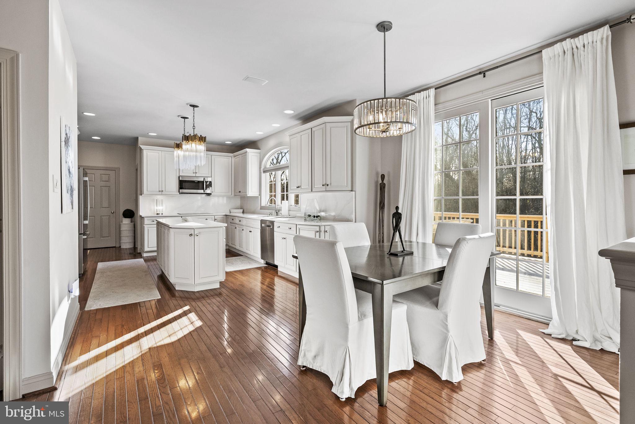 THE MOORS AT RADLEYR - Residential