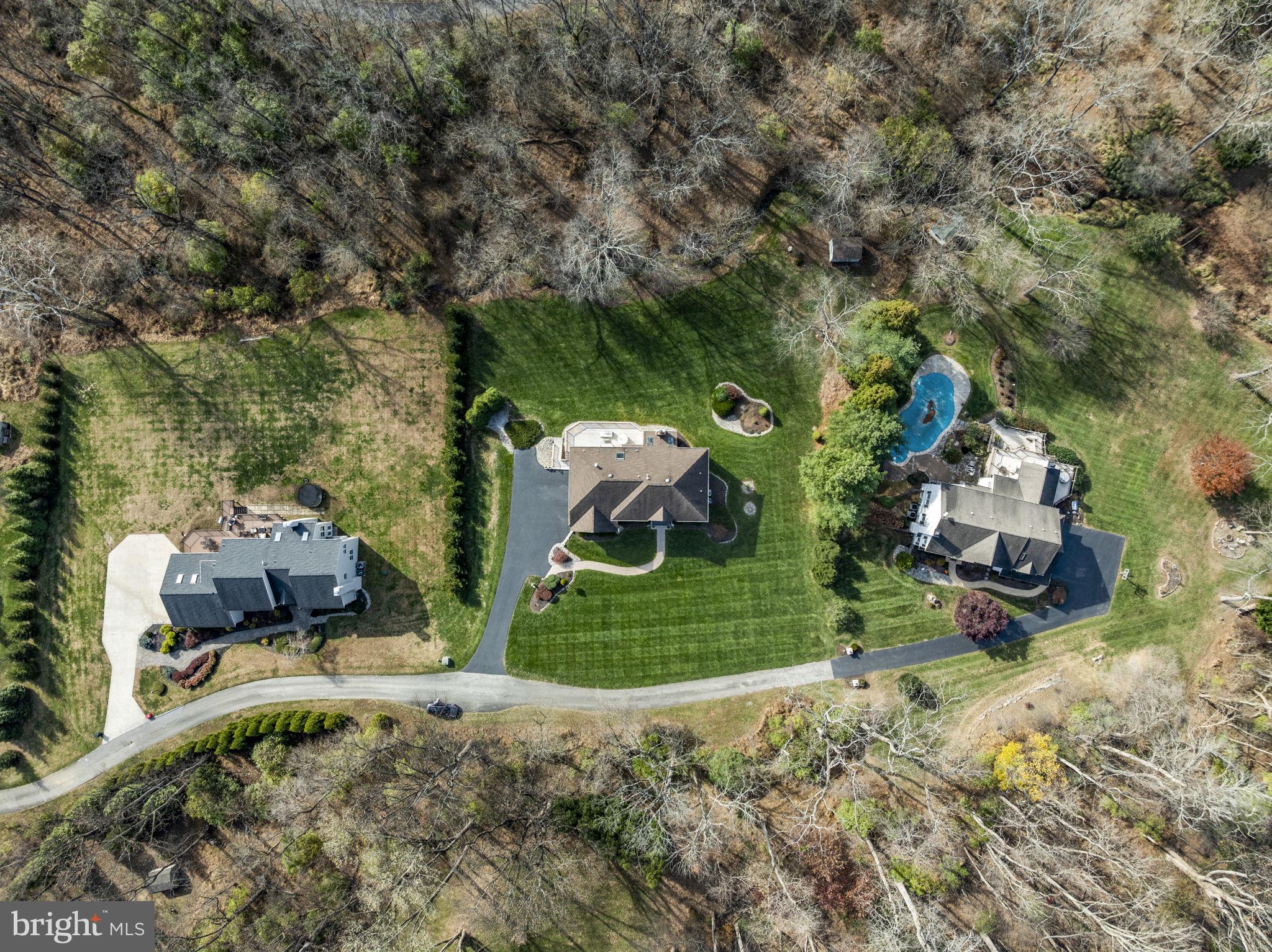 THE MOORS AT RADLEYR - Residential