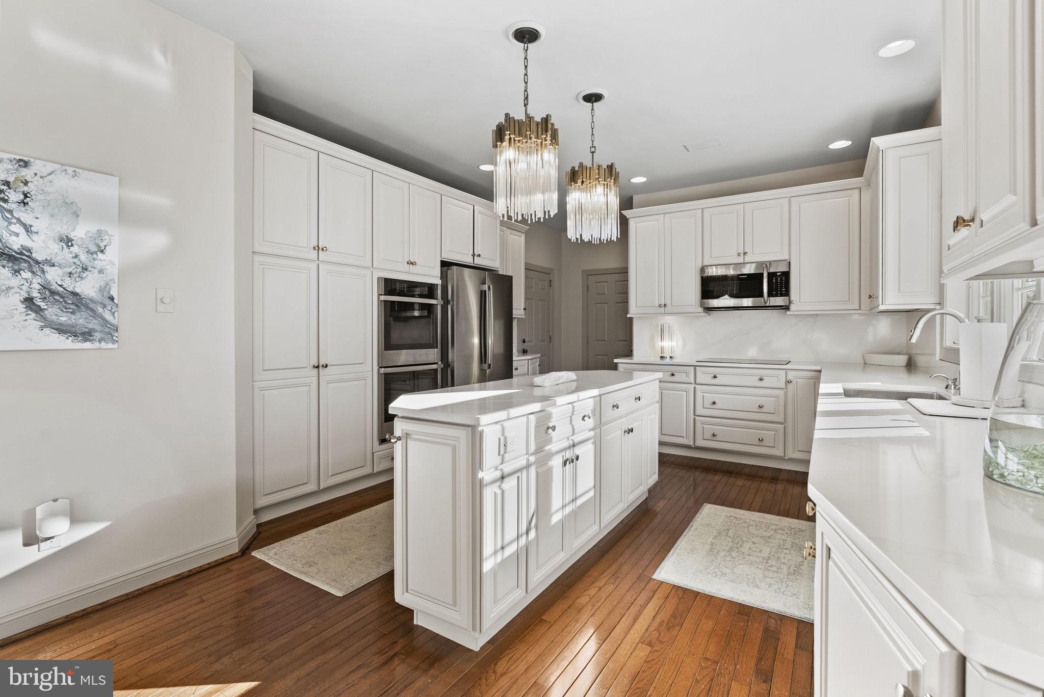 THE MOORS AT RADLEYR - Residential