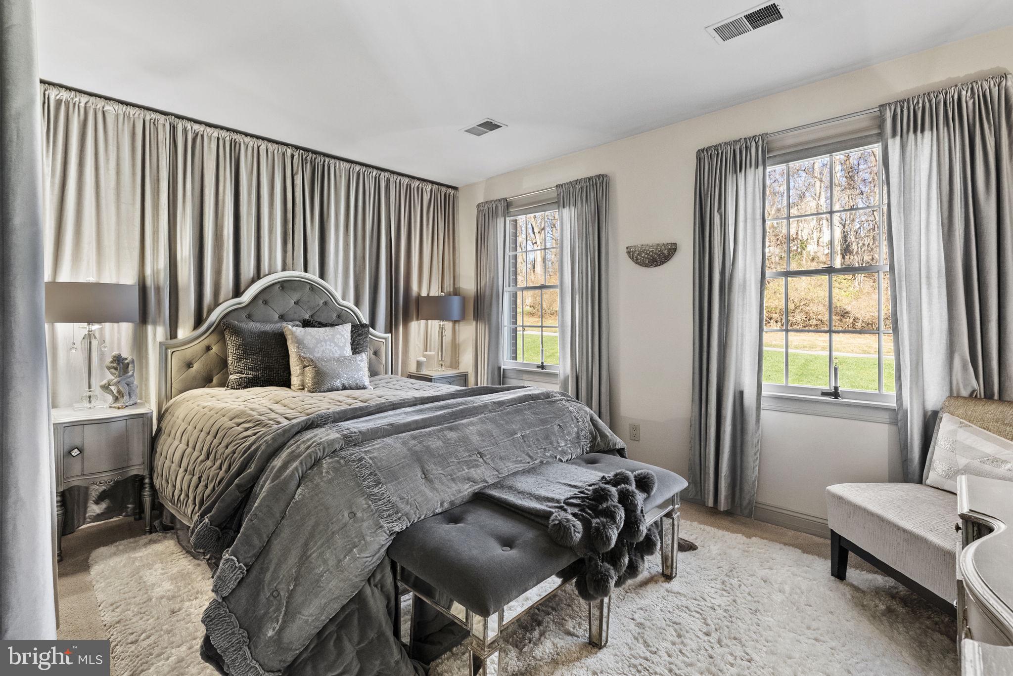 THE MOORS AT RADLEYR - Residential