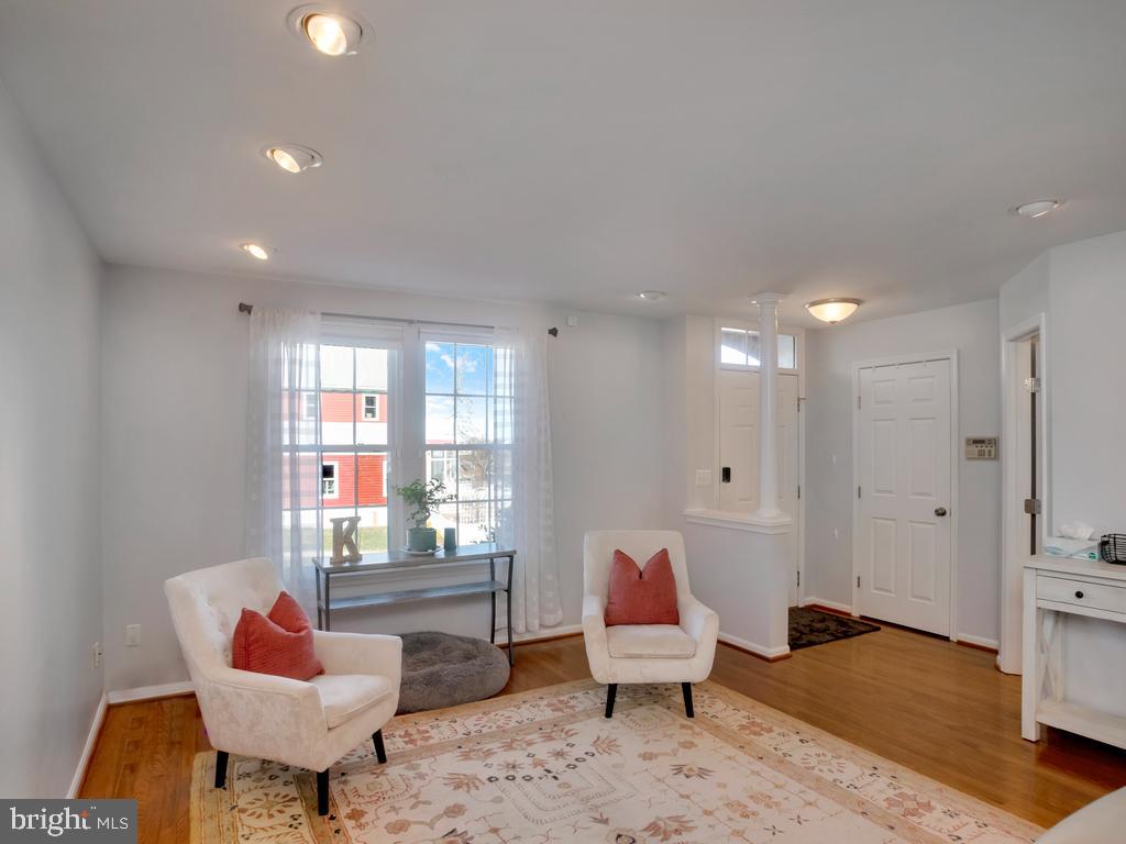 BELMONT GREENE - Residential