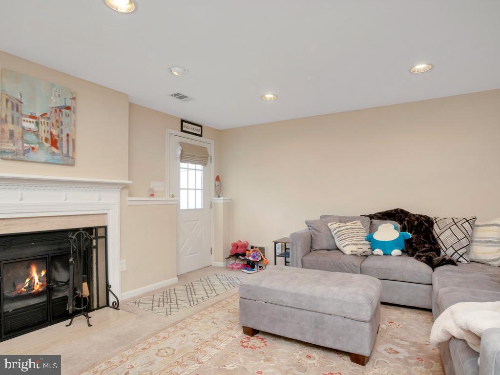 BELMONT GREENE - Residential