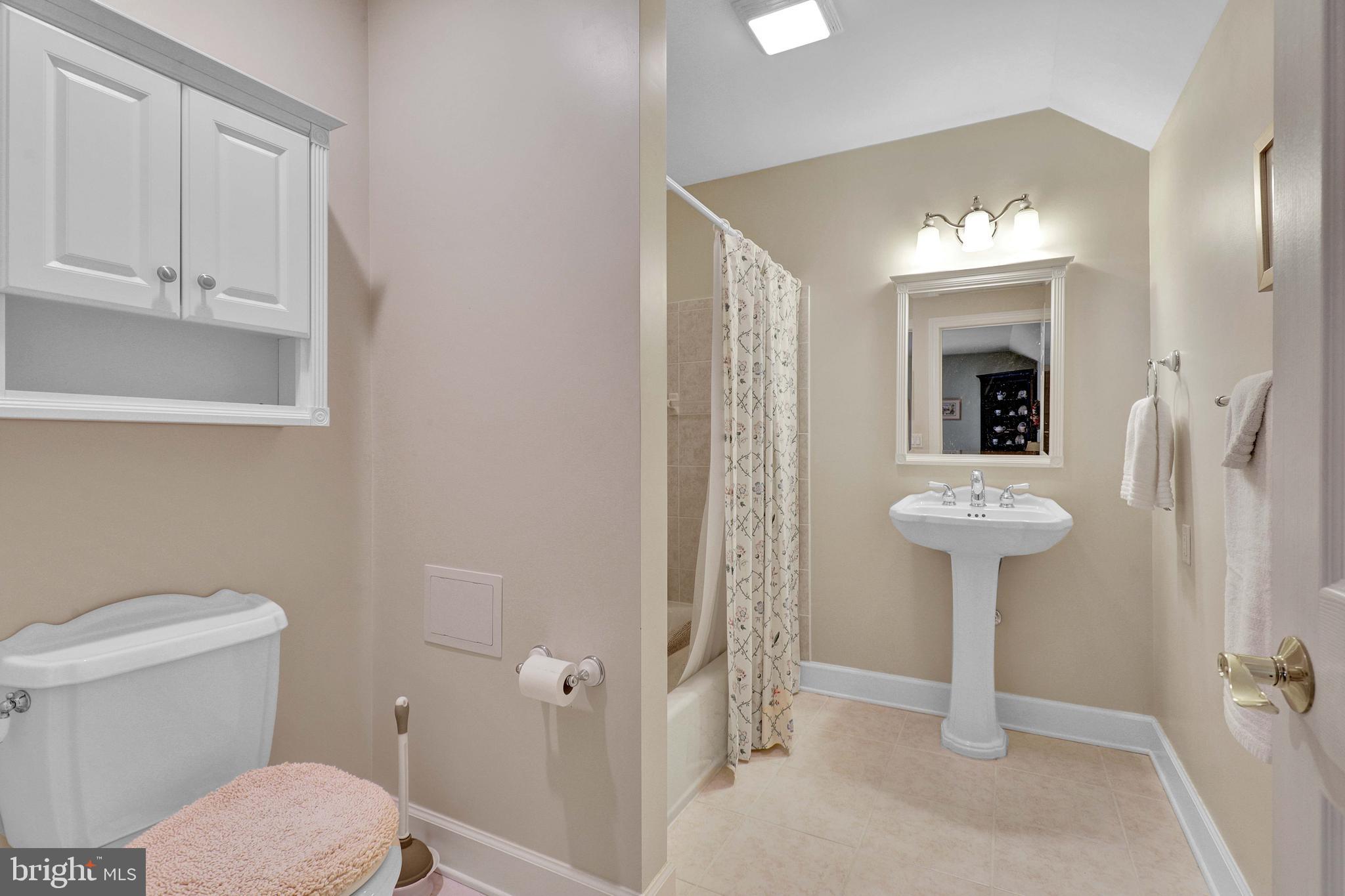 REDDEN FERRY ESTATES - Residential