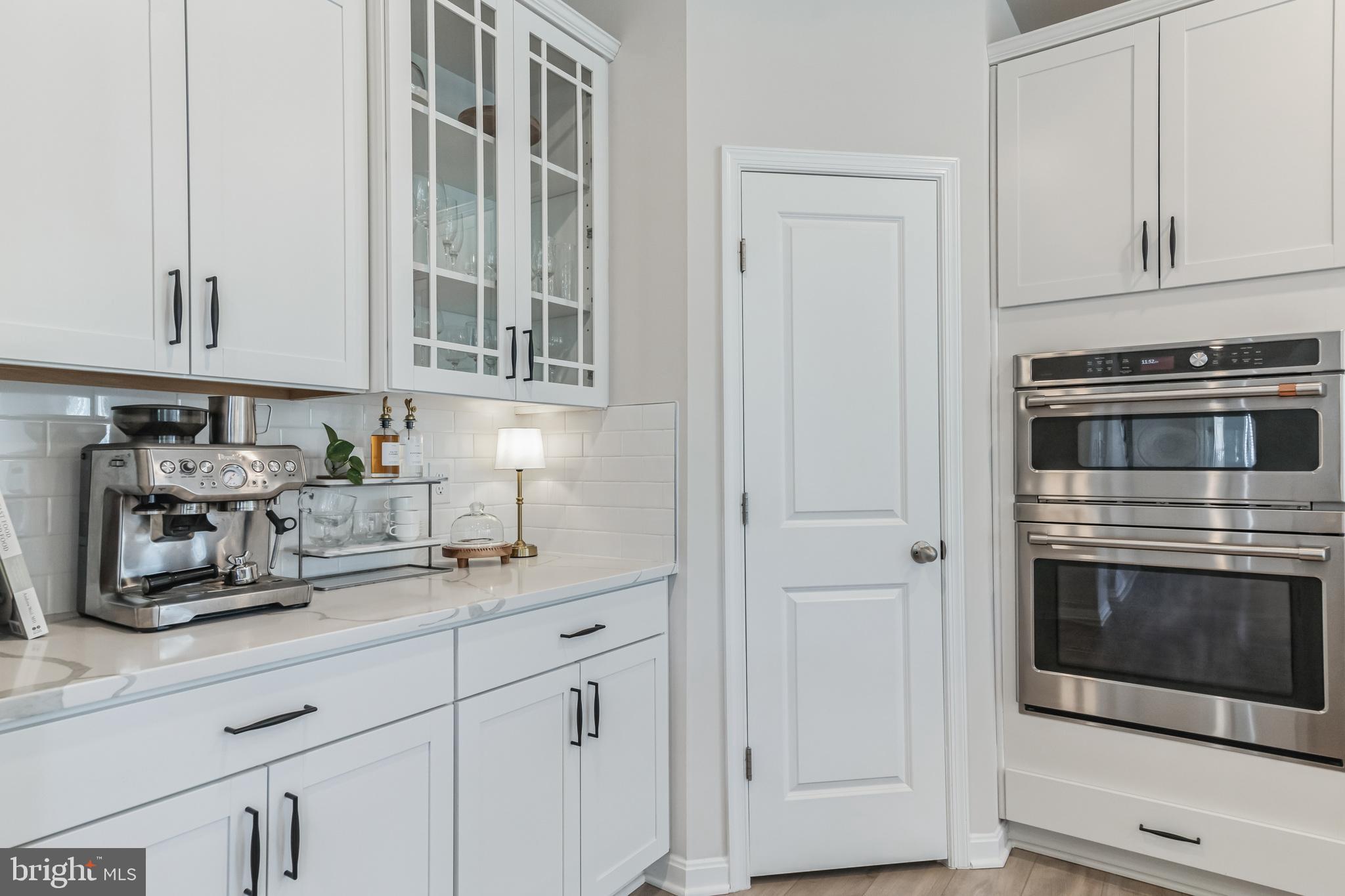 SUMMIT CROSSING ESTATES - Residential