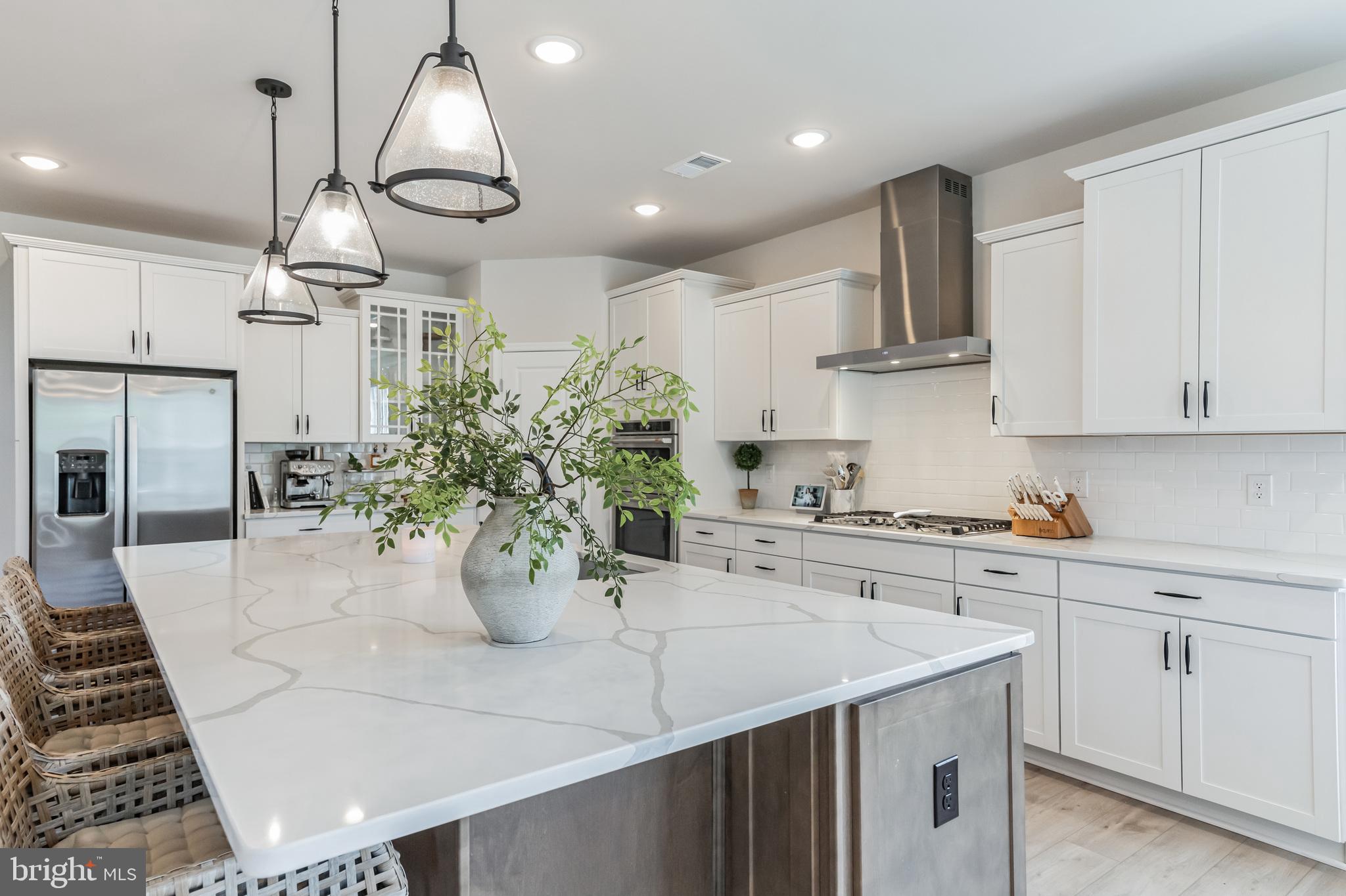 SUMMIT CROSSING ESTATES - Residential