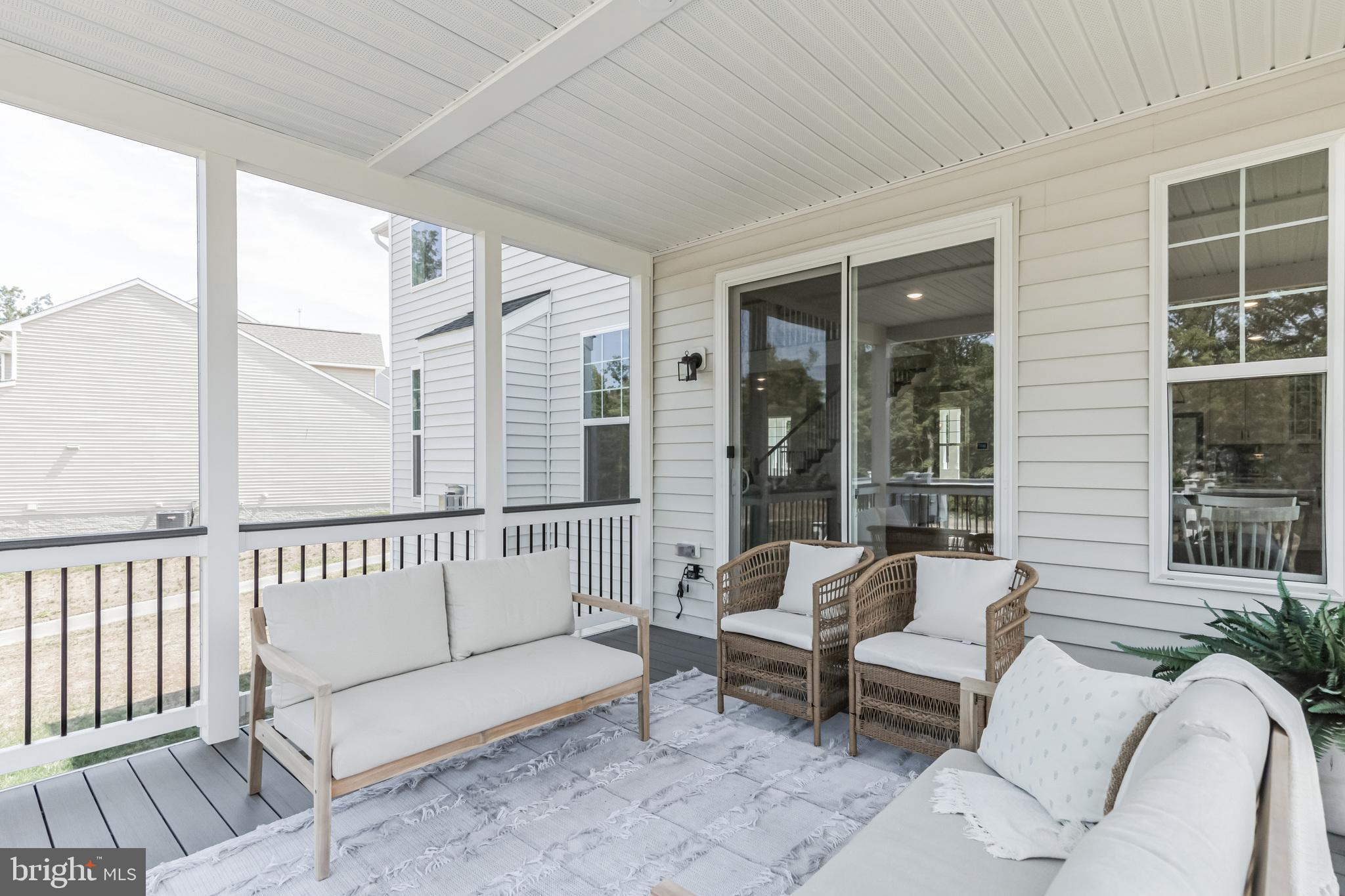 SUMMIT CROSSING ESTATES - Residential