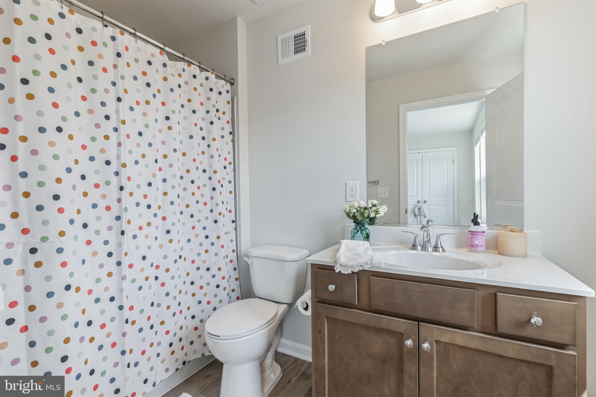 SUMMIT CROSSING ESTATES - Residential