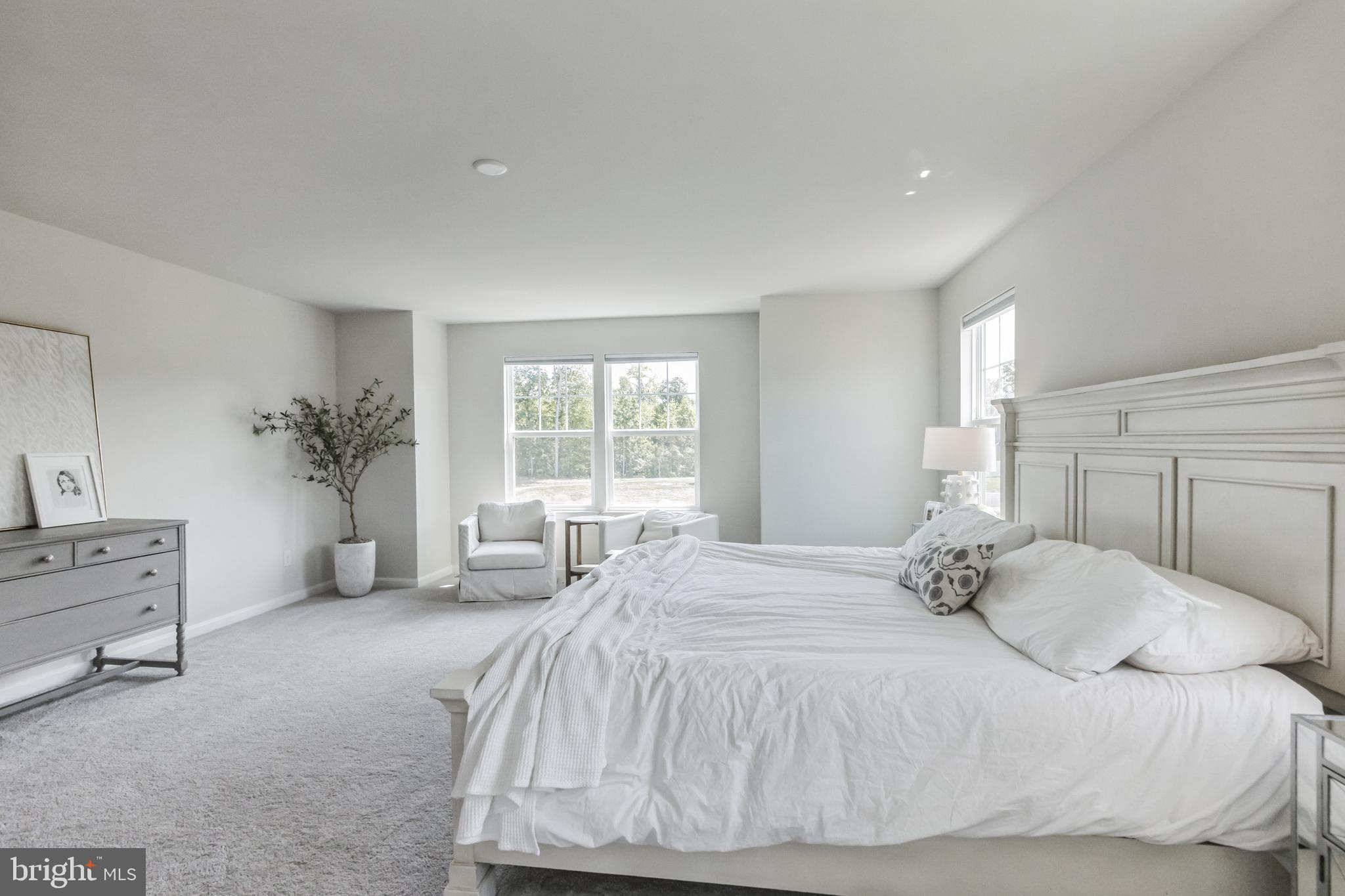 SUMMIT CROSSING ESTATES - Residential