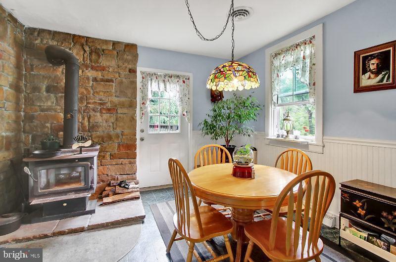 4011 CHERRY RUN ROAD