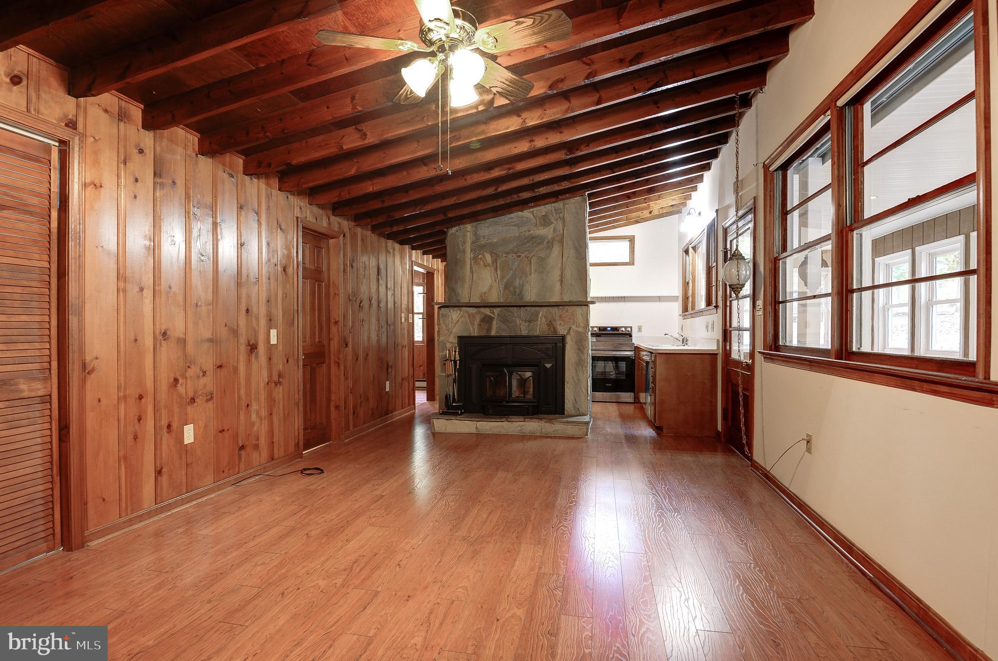 SHENANDOAH RETREAT - Residential