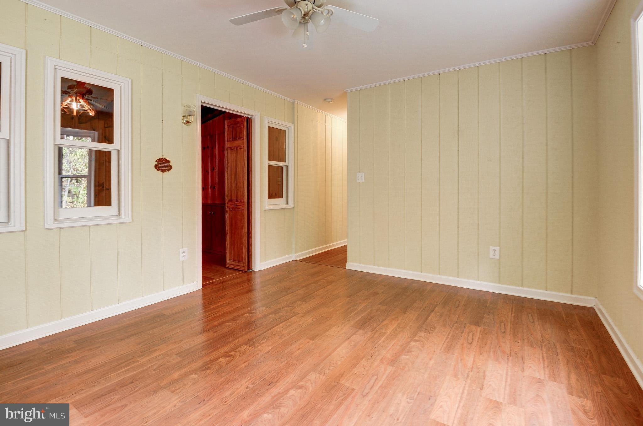 SHENANDOAH RETREAT - Residential