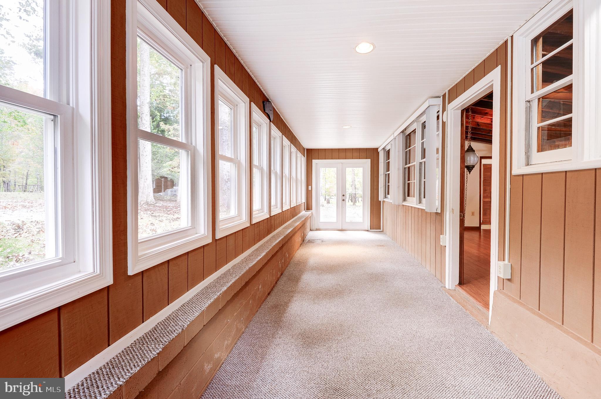 SHENANDOAH RETREAT - Residential