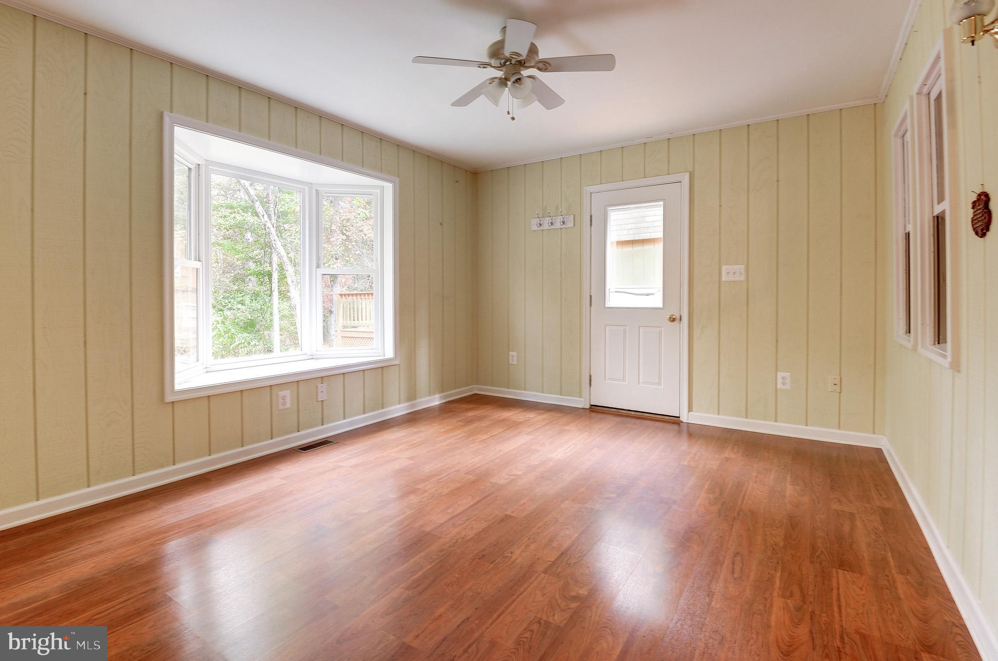 558 HEMLOCK LANE