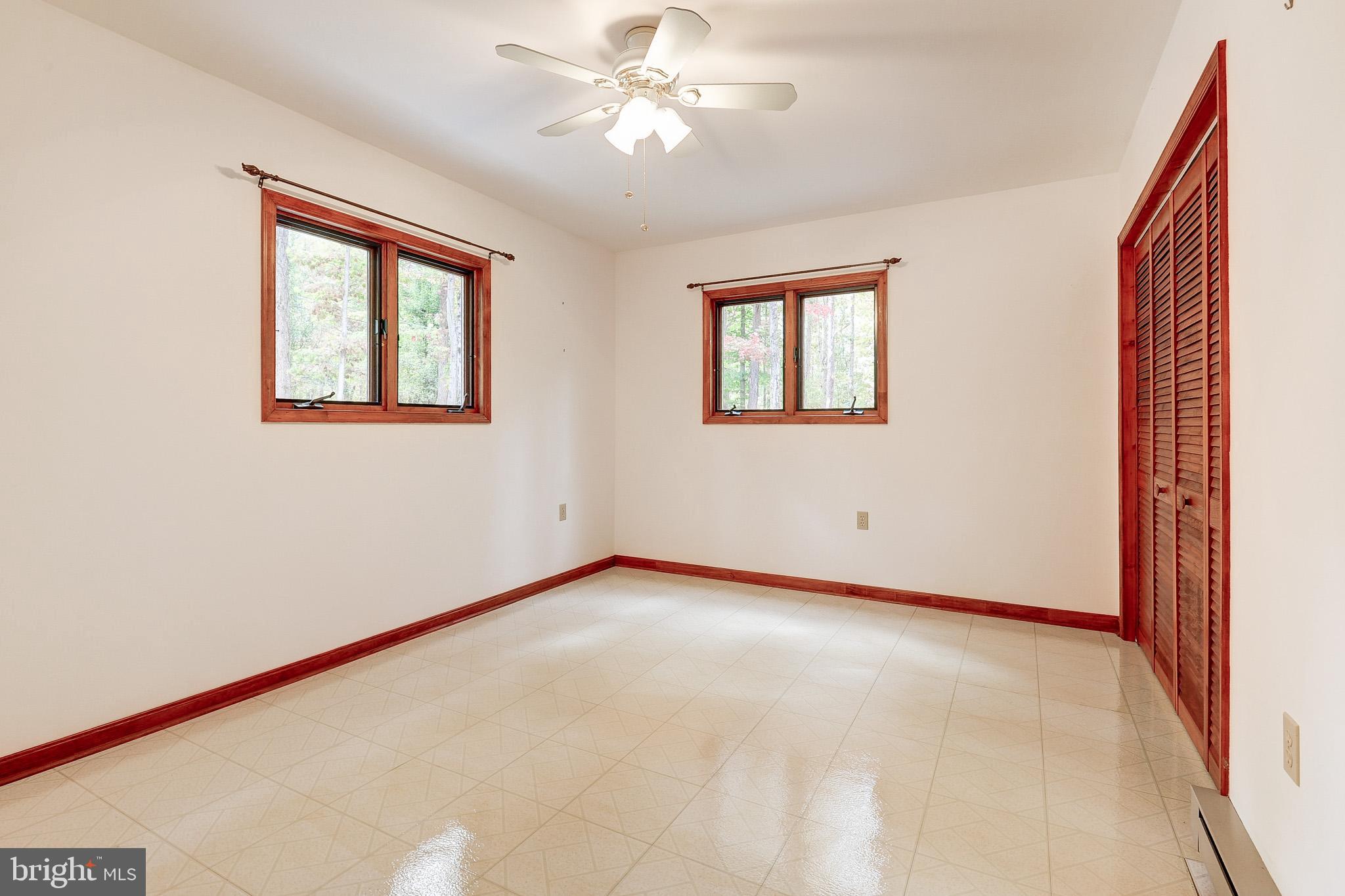 SHENANDOAH RETREAT - Residential