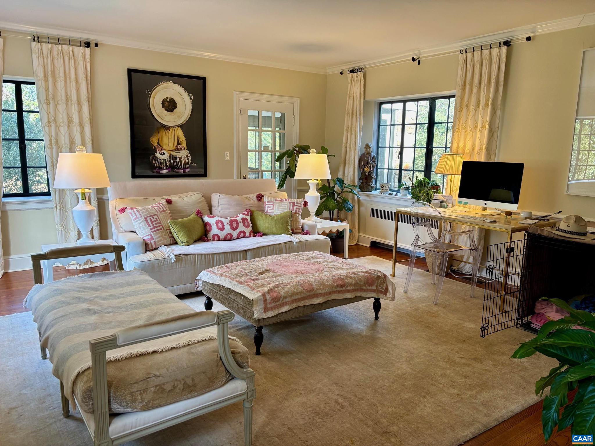 RUGBY - Residential Lease