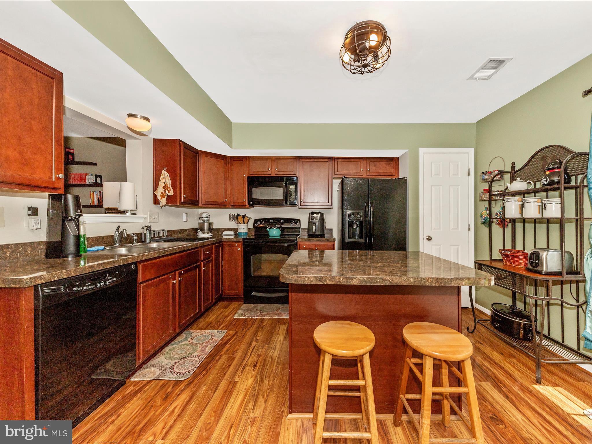 PRENTISS POINT - Residential