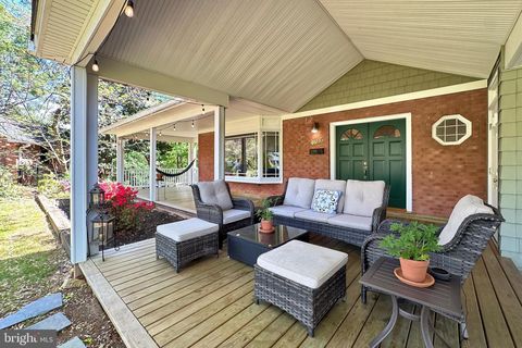 4605 VALERIE COURT ANNANDALE VA 22003