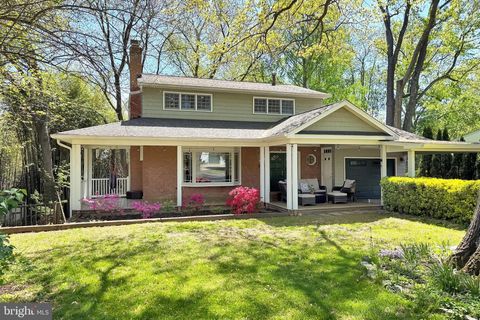 4605 VALERIE COURT ANNANDALE VA 22003