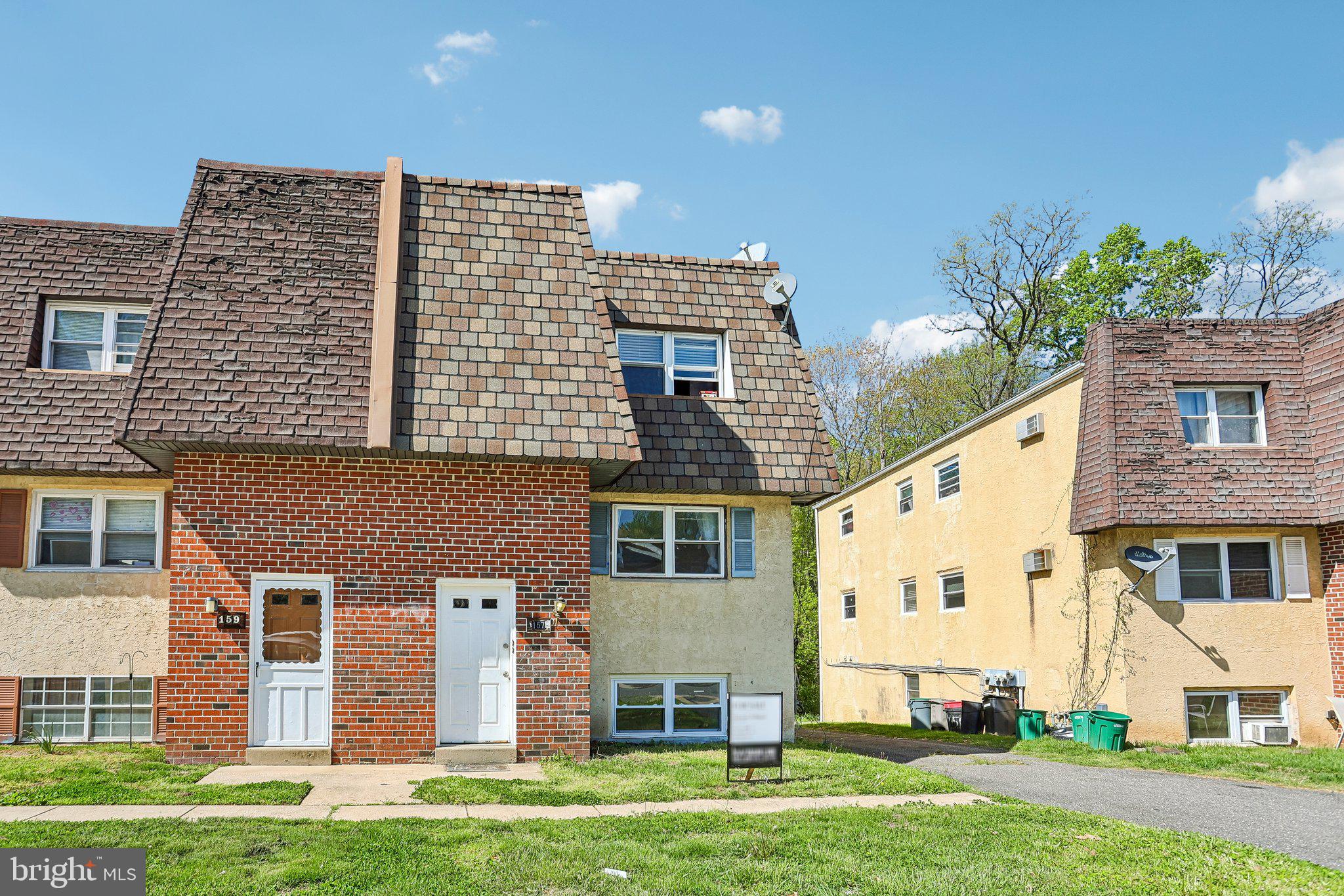 157 MEADOWBROOK LANE