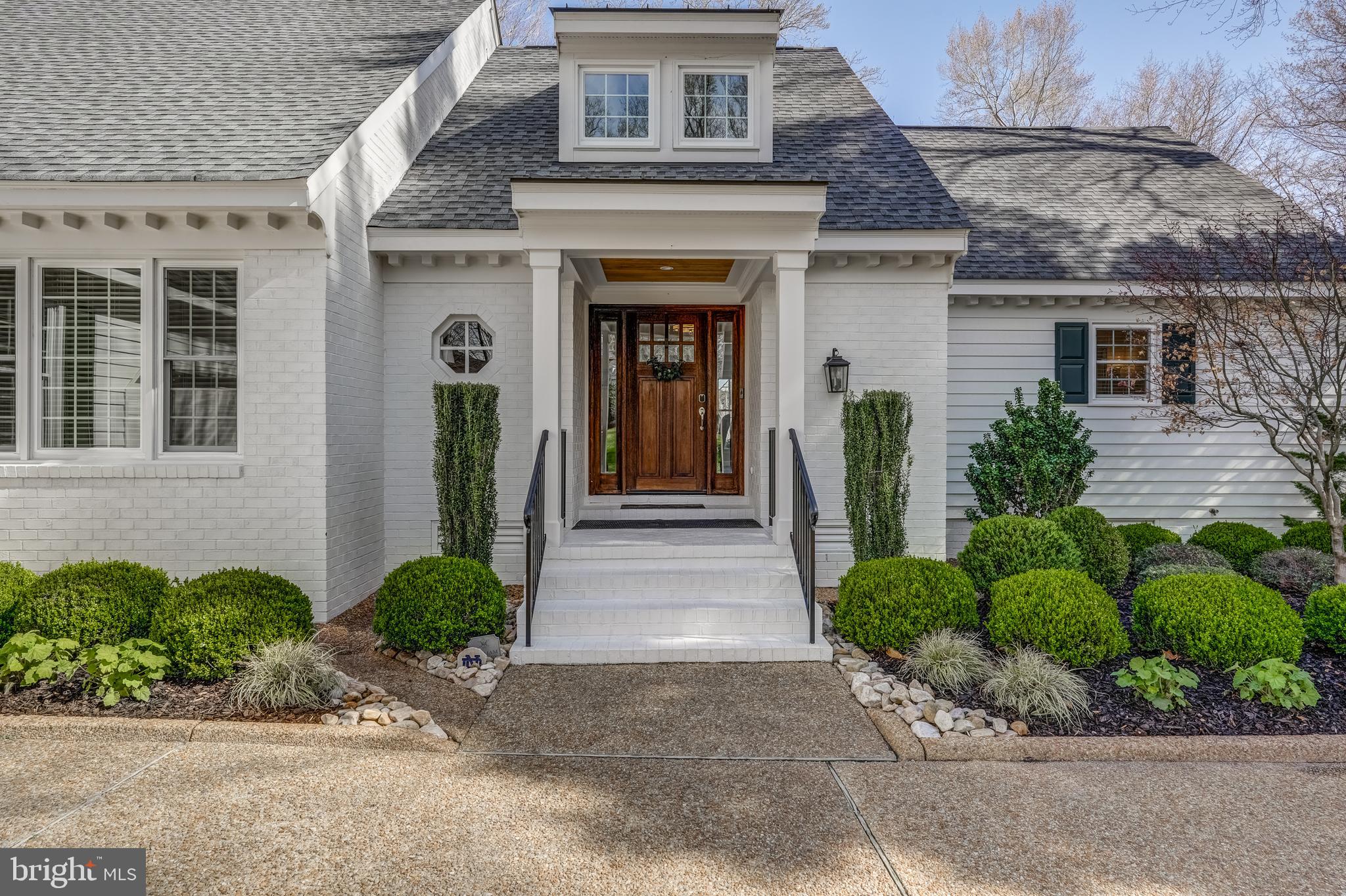153 THOMAS DALE