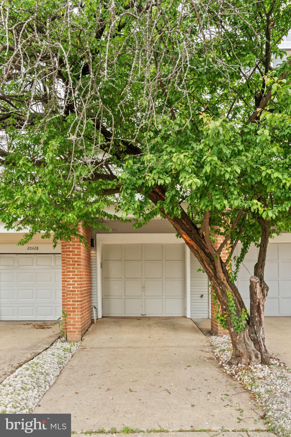 20432 COOL FERN SQUARE