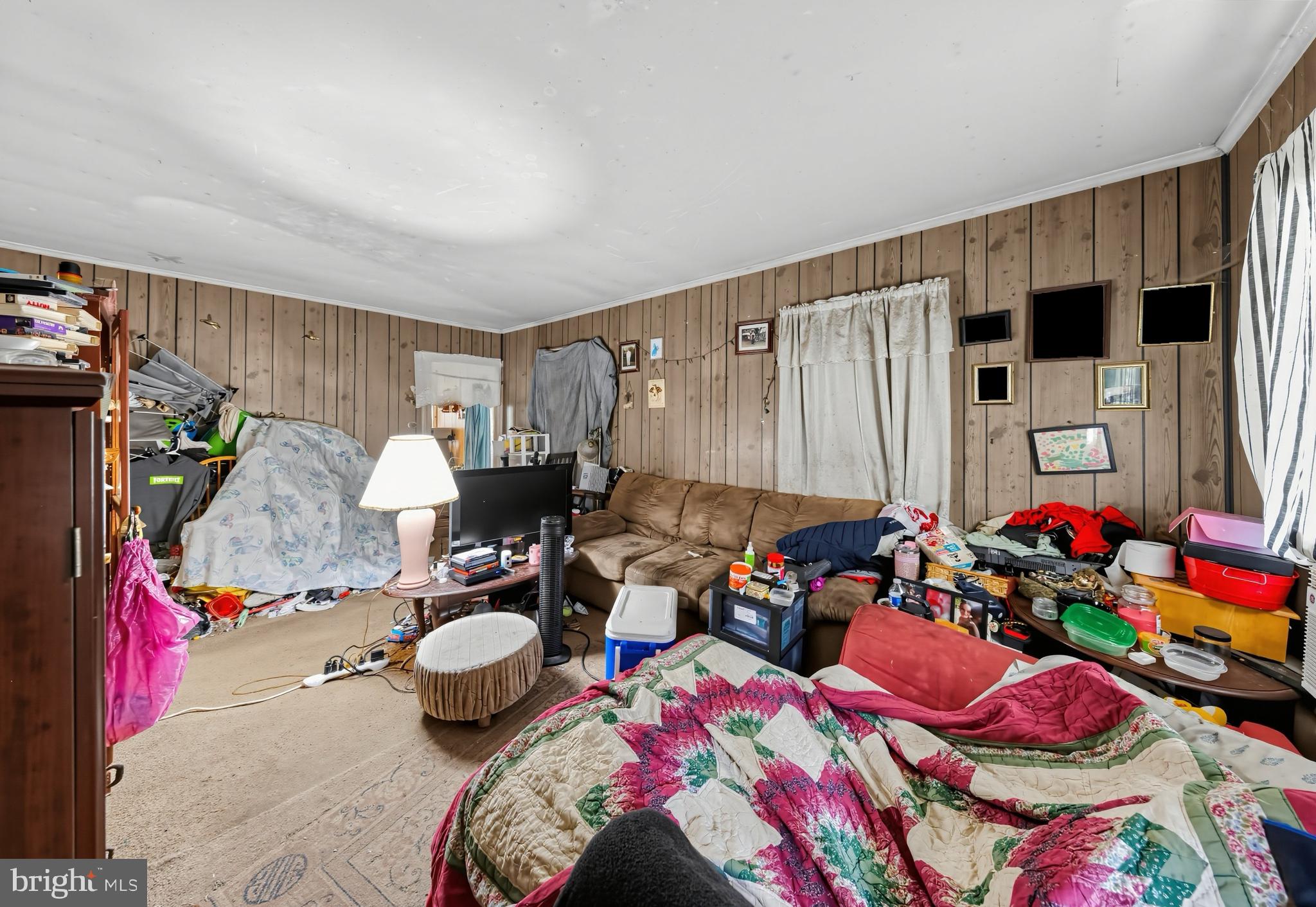 1065 WALNUT SHADE ROAD