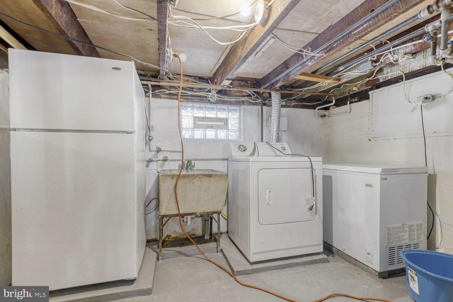 ROSEDALE/CAMELOT - Residential