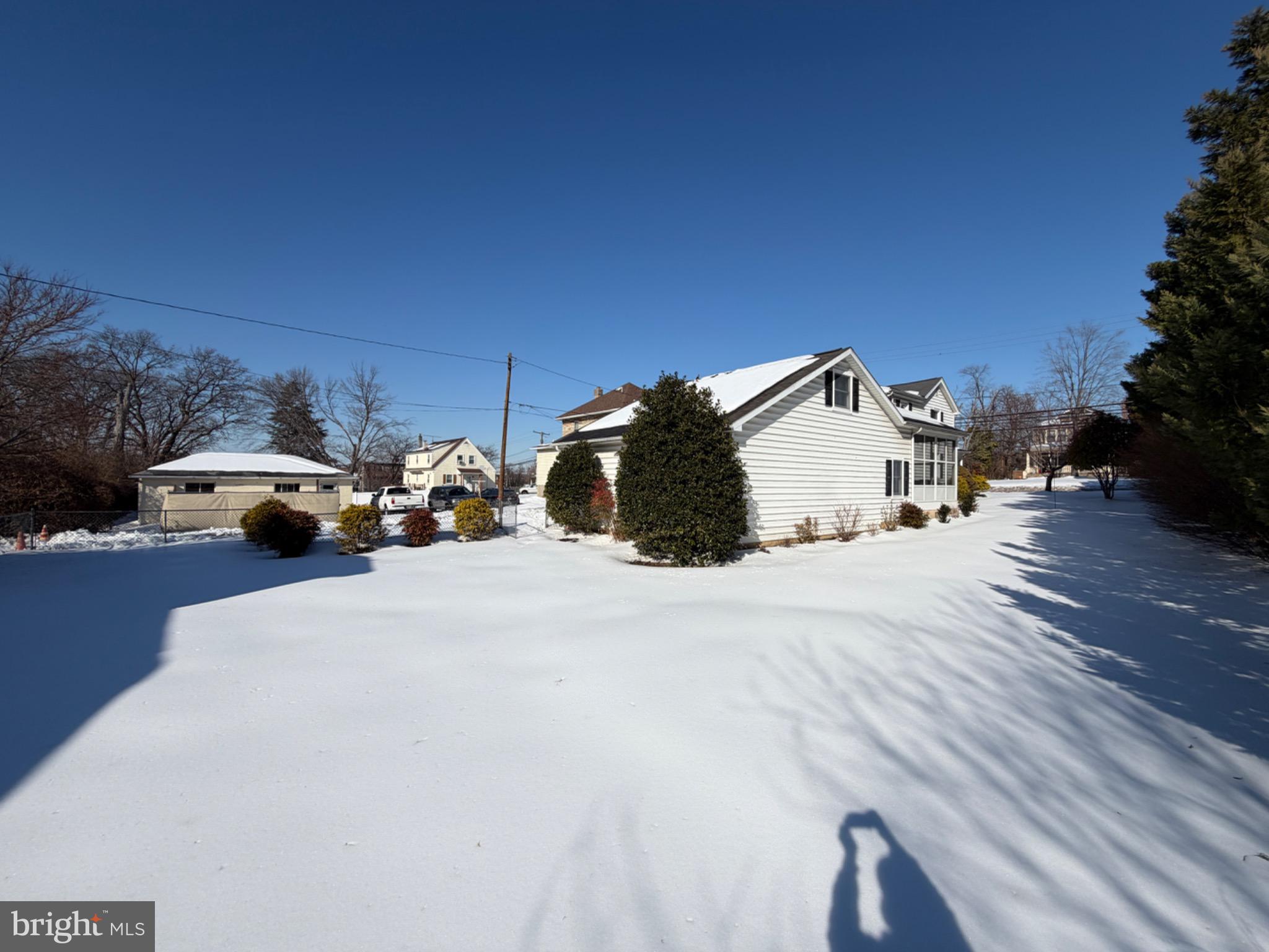 ROSEDALE/CAMELOT - Residential