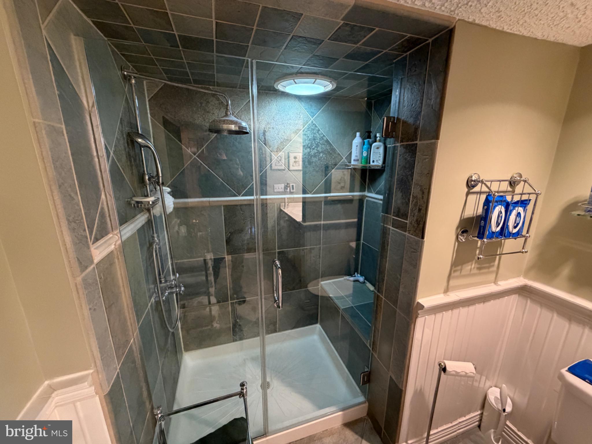 ROSEDALE/CAMELOT - Residential