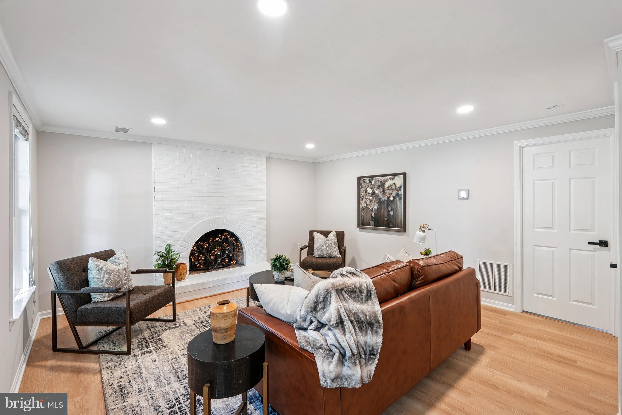 ASPEN HILL PARK - Residential