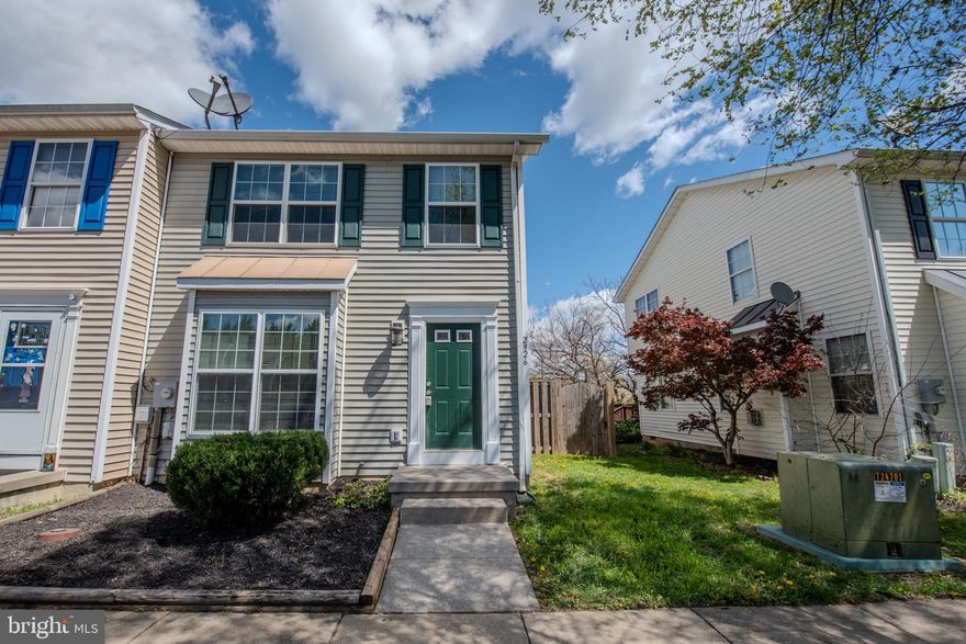 Well maintained and  updated end unit town home with 3 bedrooms, 1.5 baths, deck and  fenced yard.  Freshly painted and new LVP throughout home where carpet was previously located.  Home was renovated in 2019 with new windows, cabinets, counter tops, appliances, washer/dryer,  and blinds. Close to Shenandoah University, Apple Blossom Mall, shopping, and restaurants. Two assigned parking spots in front of home marked 2926 and plenty of visitor parking. Dogs are considered on a case by case basis (size, breed, number),  NO CATS, pet deposit, NO SMOKING. Online Application Process.