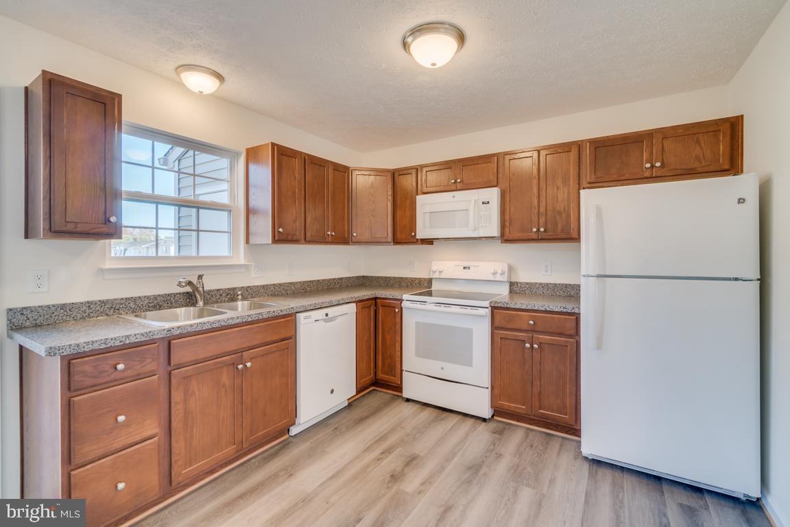 SORRELL COURT - Residential Lease