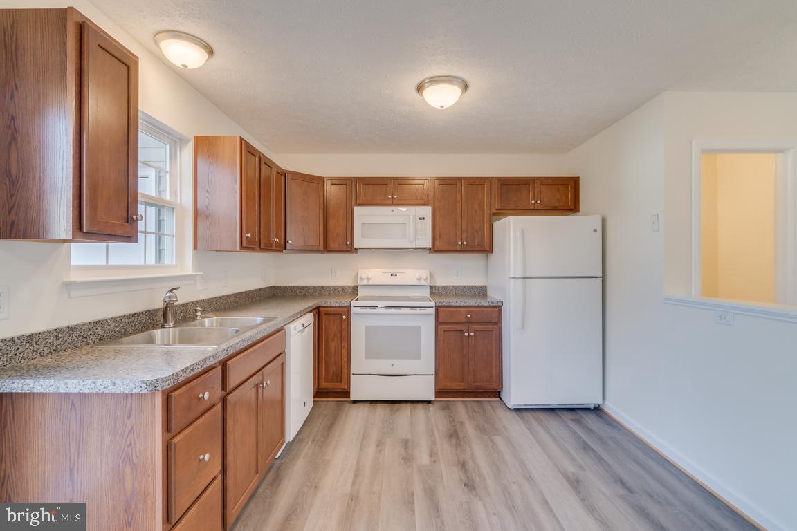 SORRELL COURT - Residential Lease