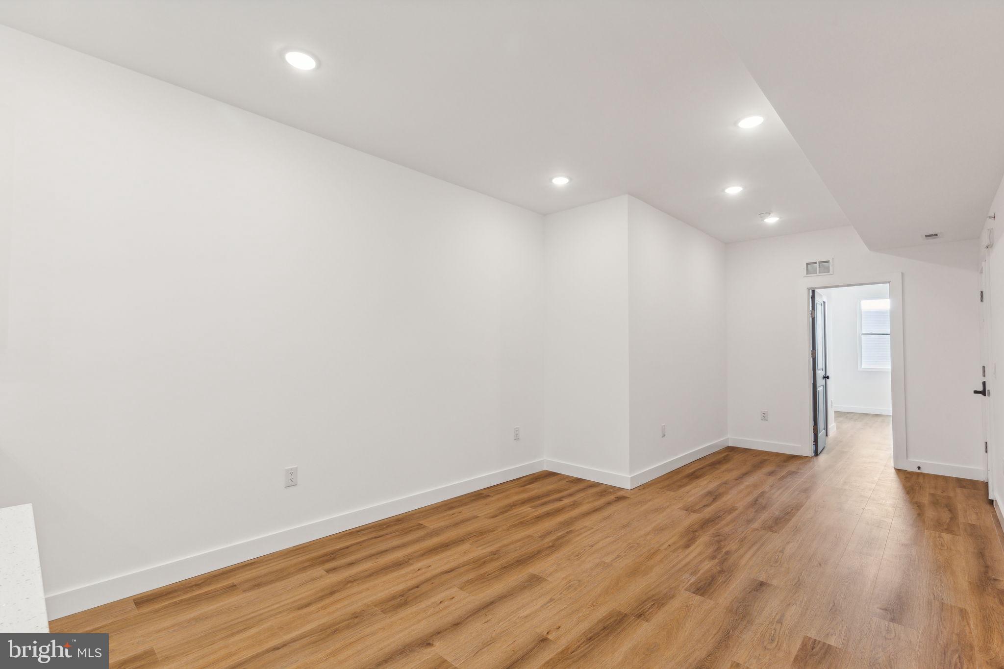 WEST KENSINGTON - Residential Lease