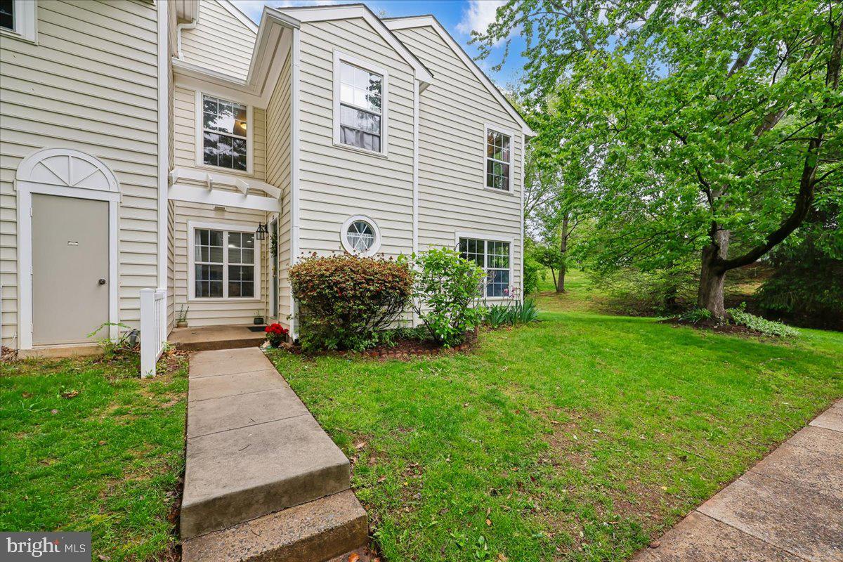 VILL AT MANCHESTER FARMS - Residential