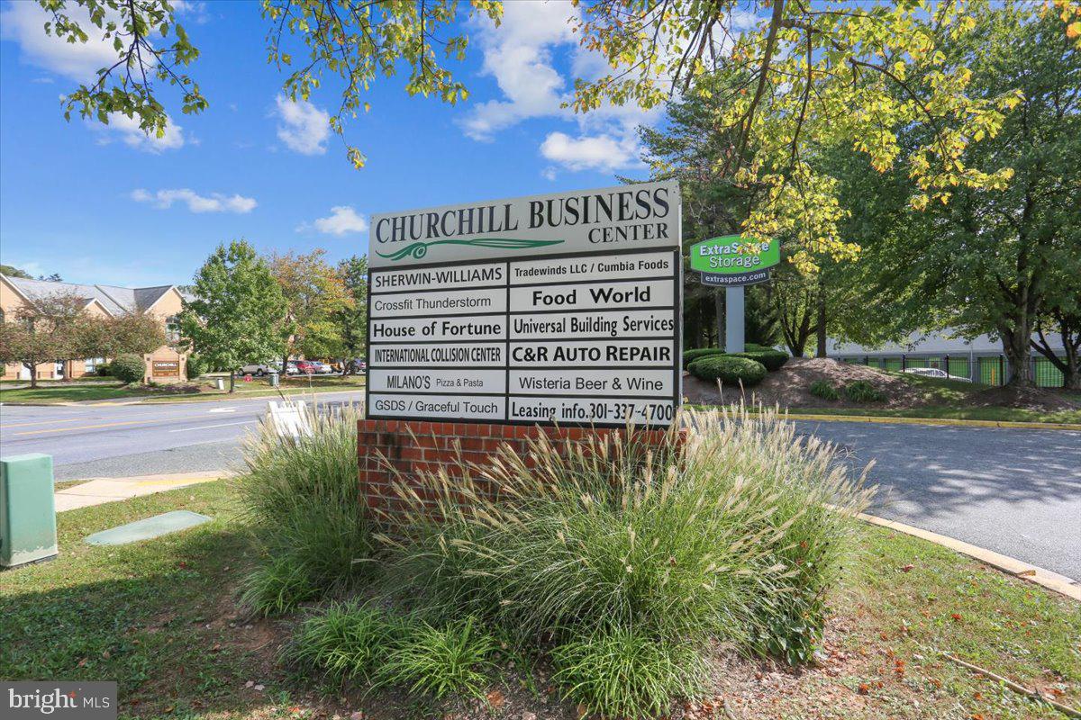 VILL AT MANCHESTER FARMS - Residential