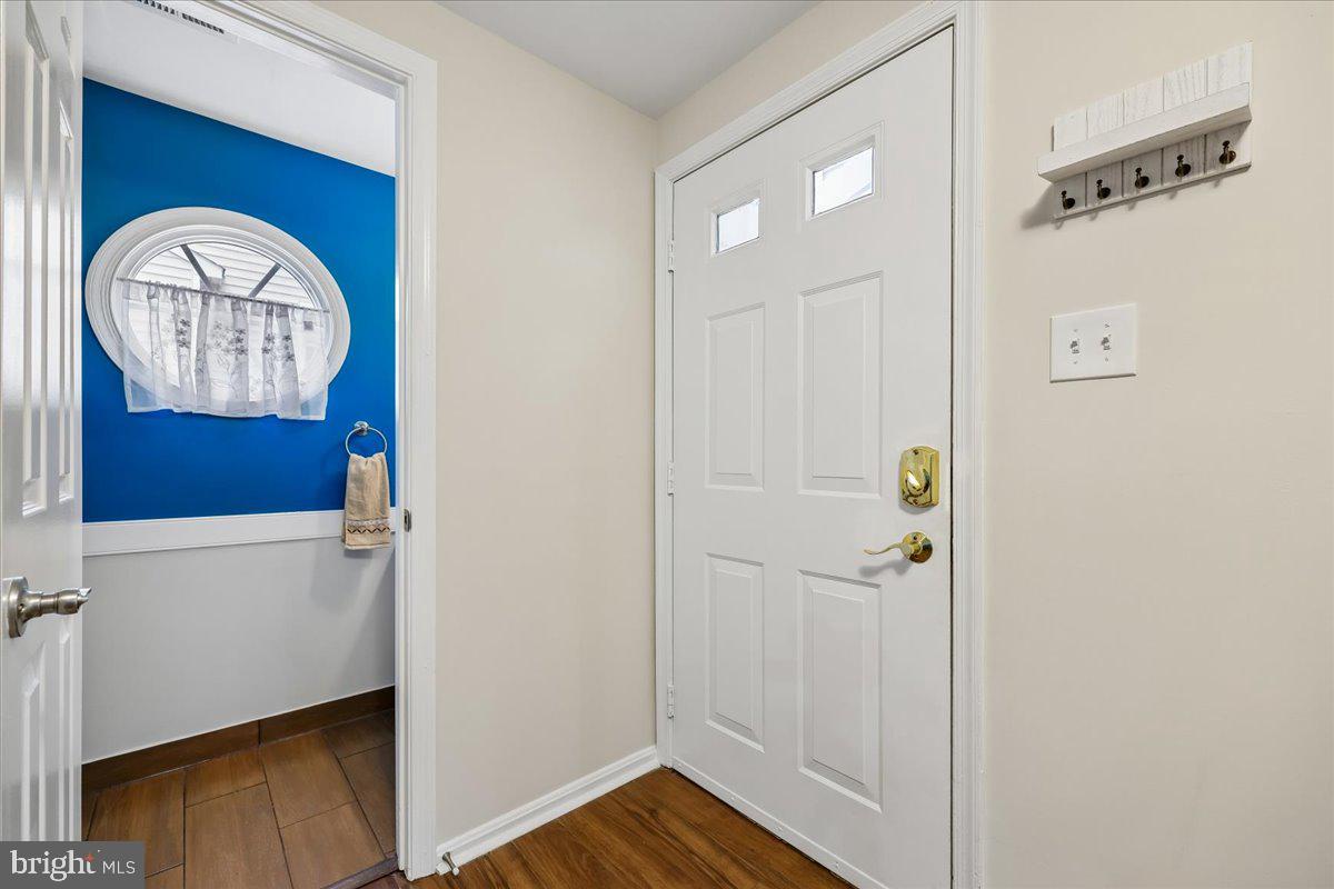 VILL AT MANCHESTER FARMS - Residential