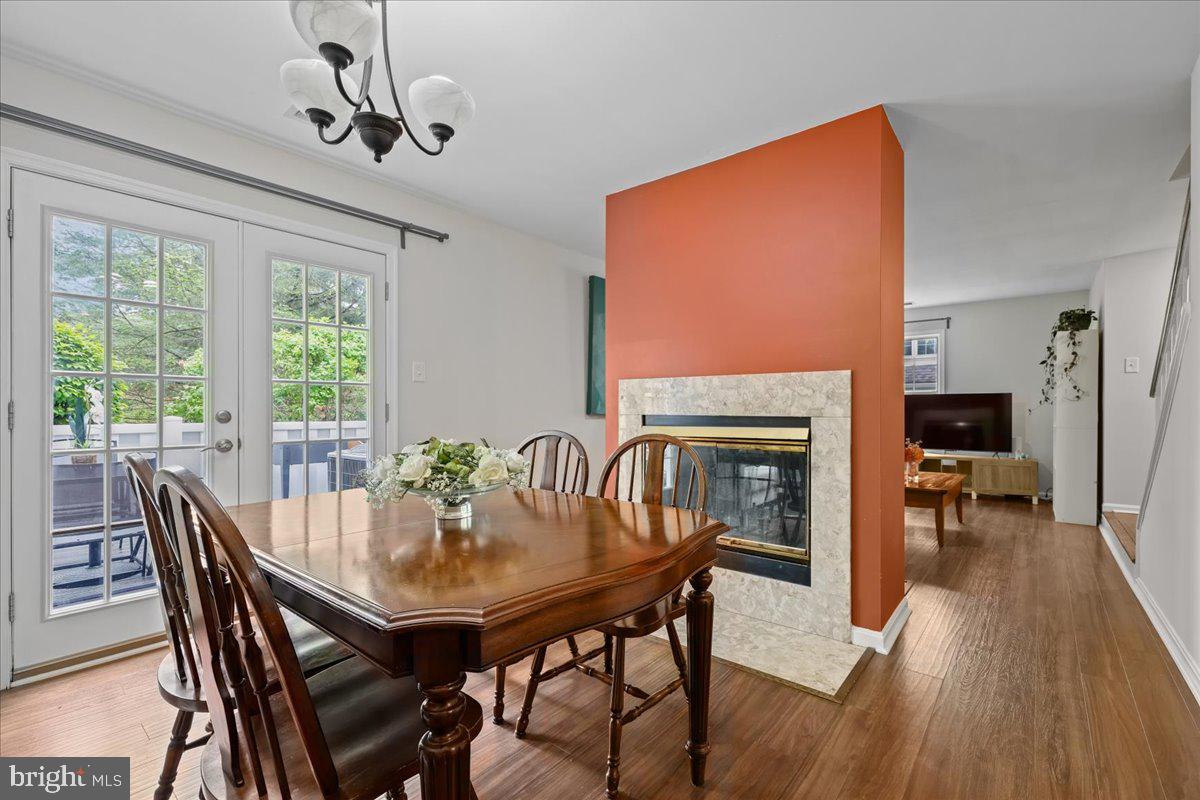 VILL AT MANCHESTER FARMS - Residential